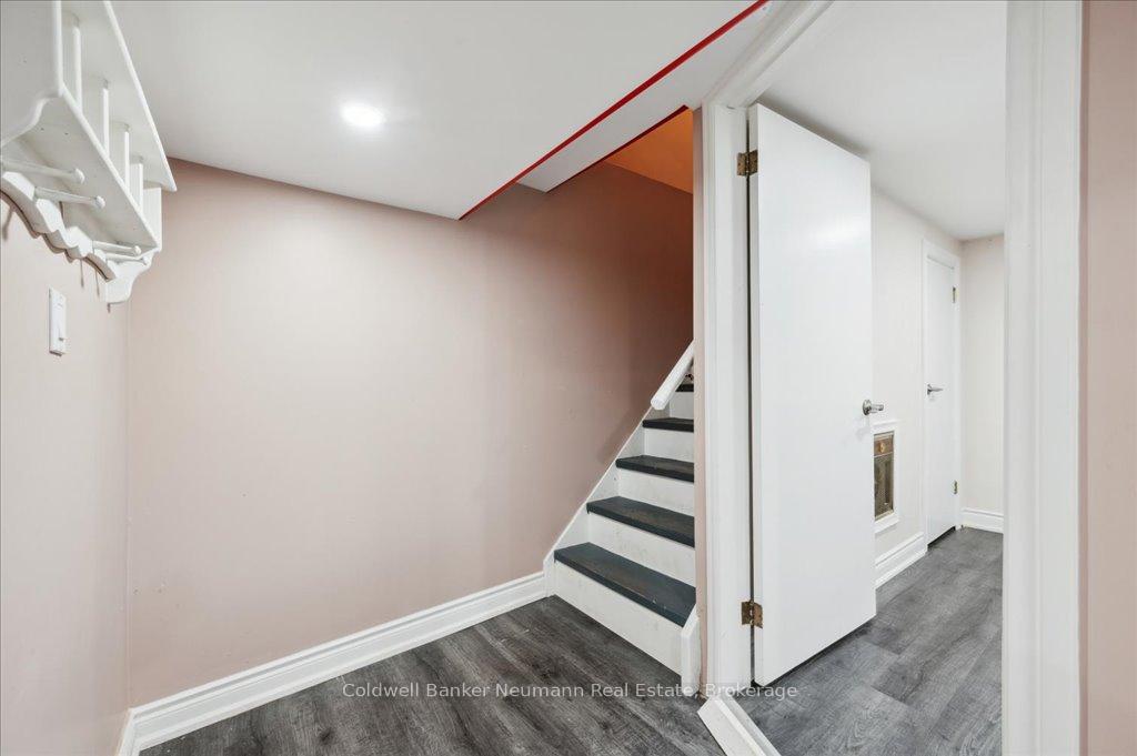 Photo 15 of 100 Guelph Street, Guelph, Junction/Onward Willow — HOMEH