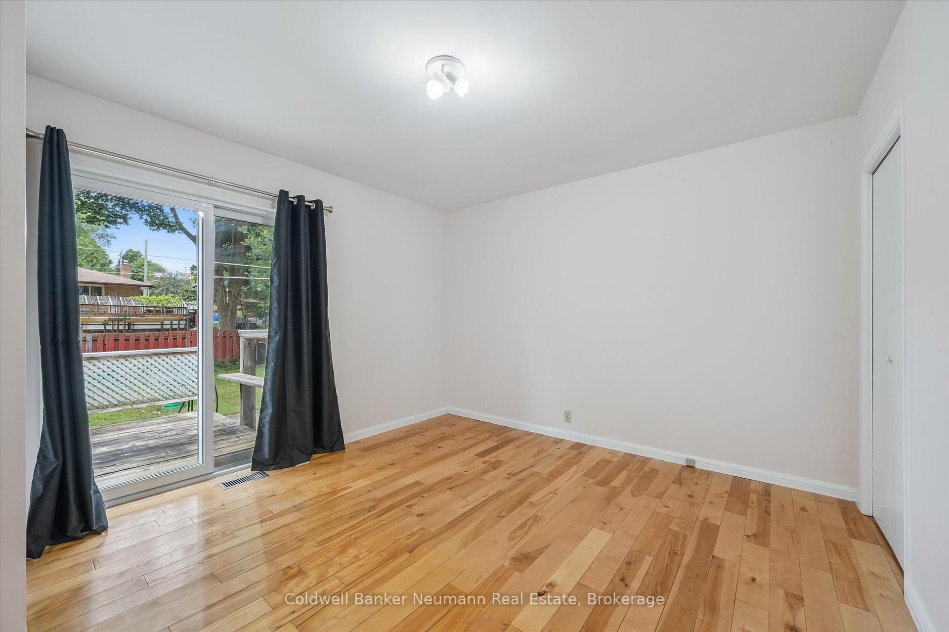 Photo 16 of 100 Guelph Street, Guelph, Junction/Onward Willow — HOMEH