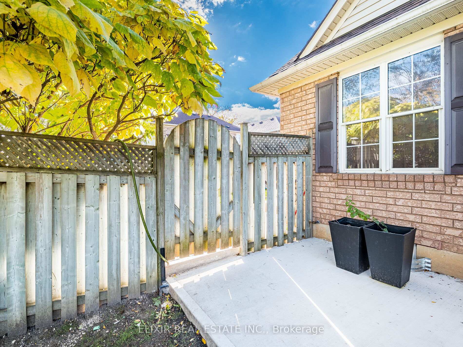 Photo 24 of 20 Penn Drive, Brampton, Fletcher's Meadow — HOMEH