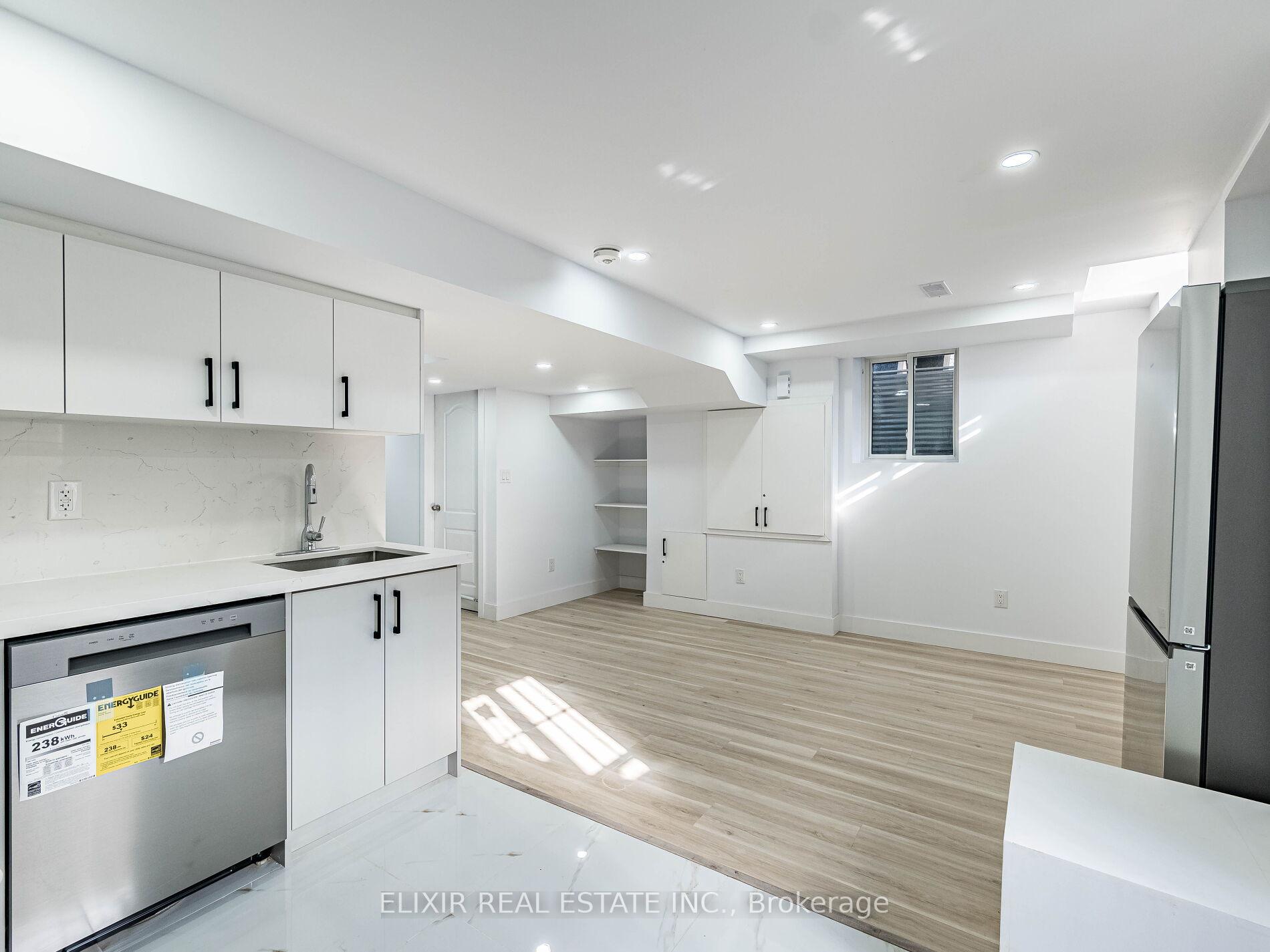 Photo 10 of 20 Penn Drive, Brampton, Fletcher's Meadow — HOMEH