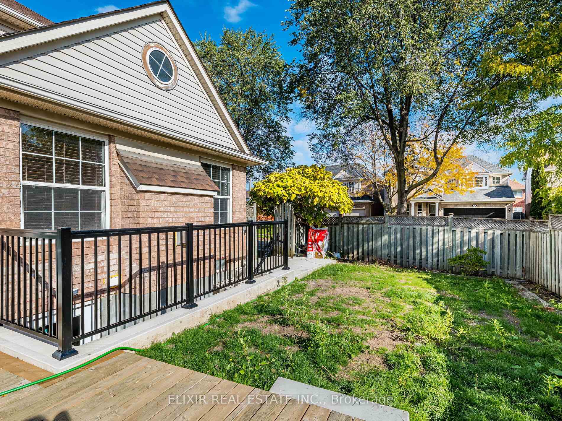 Photo 35 of 20 Penn Drive, Brampton, Fletcher's Meadow — HOMEH