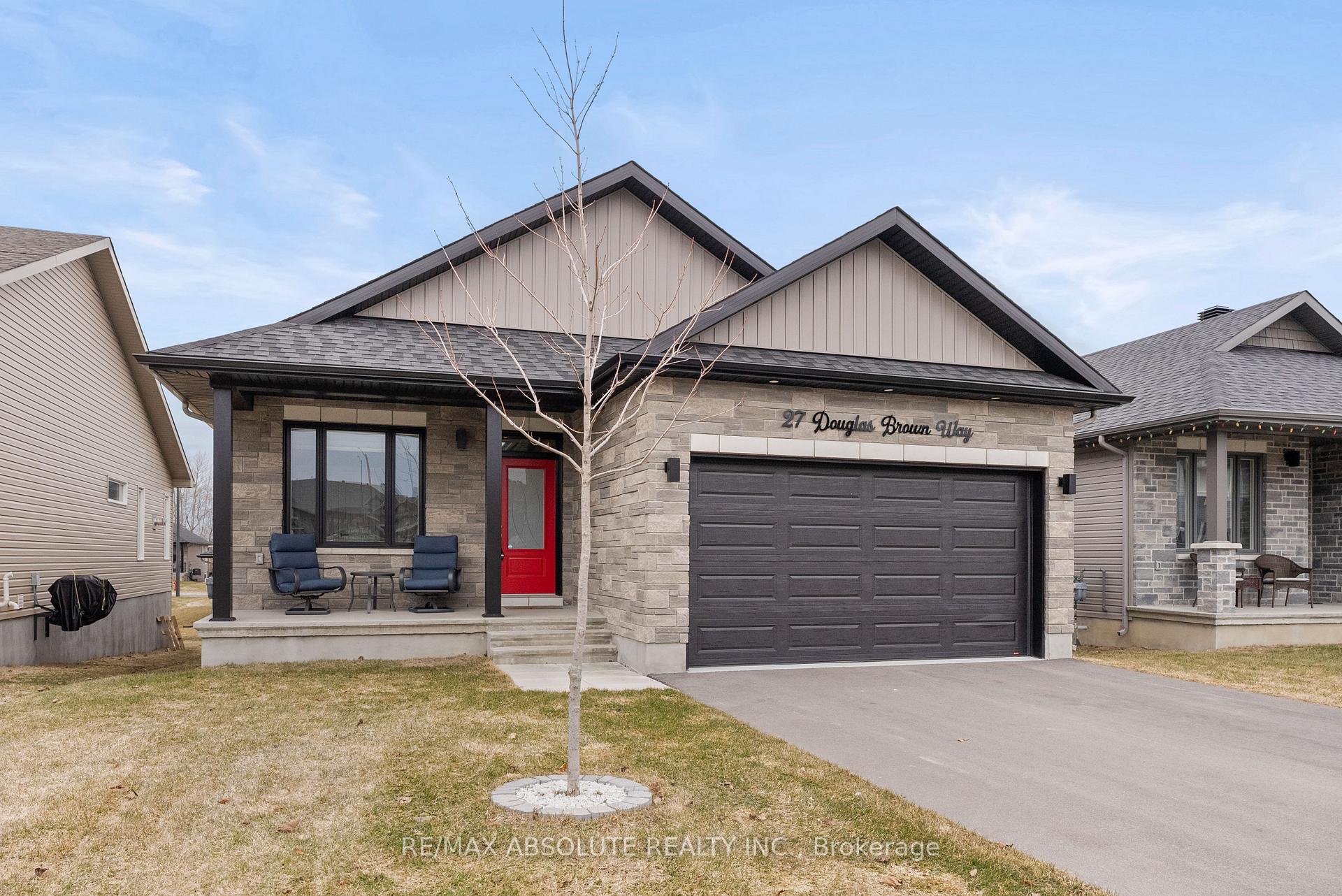 Photo 5 of 27 Douglas Brown Way, Arnprior — HOMEH