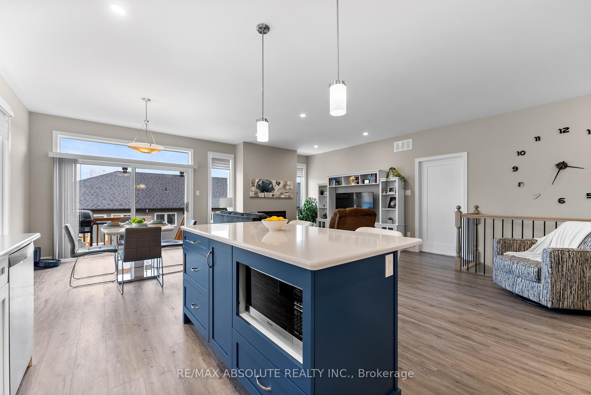 Photo 11 of 27 Douglas Brown Way, Arnprior — HOMEH
