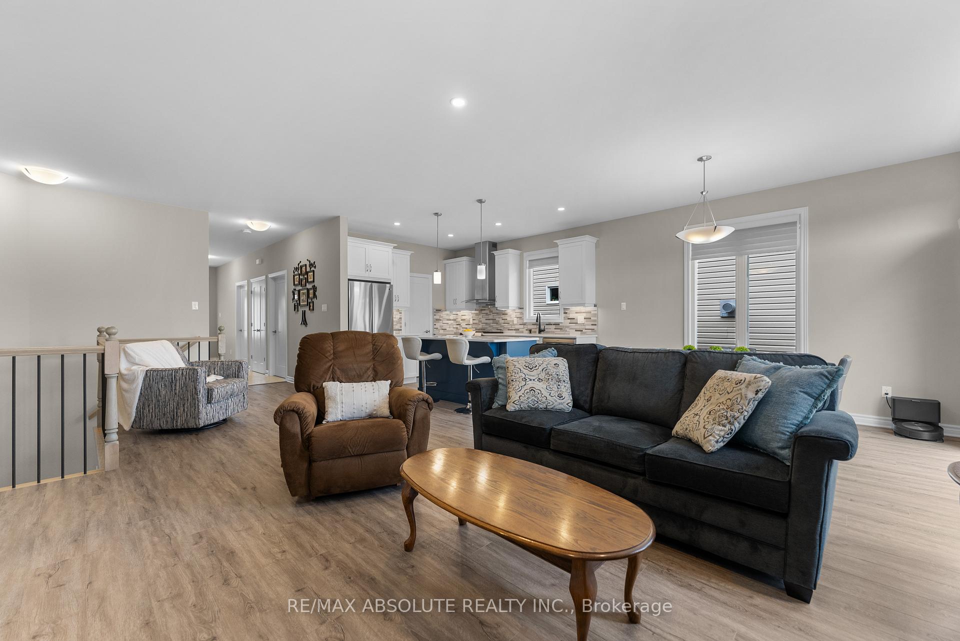 Photo 15 of 27 Douglas Brown Way, Arnprior — HOMEH