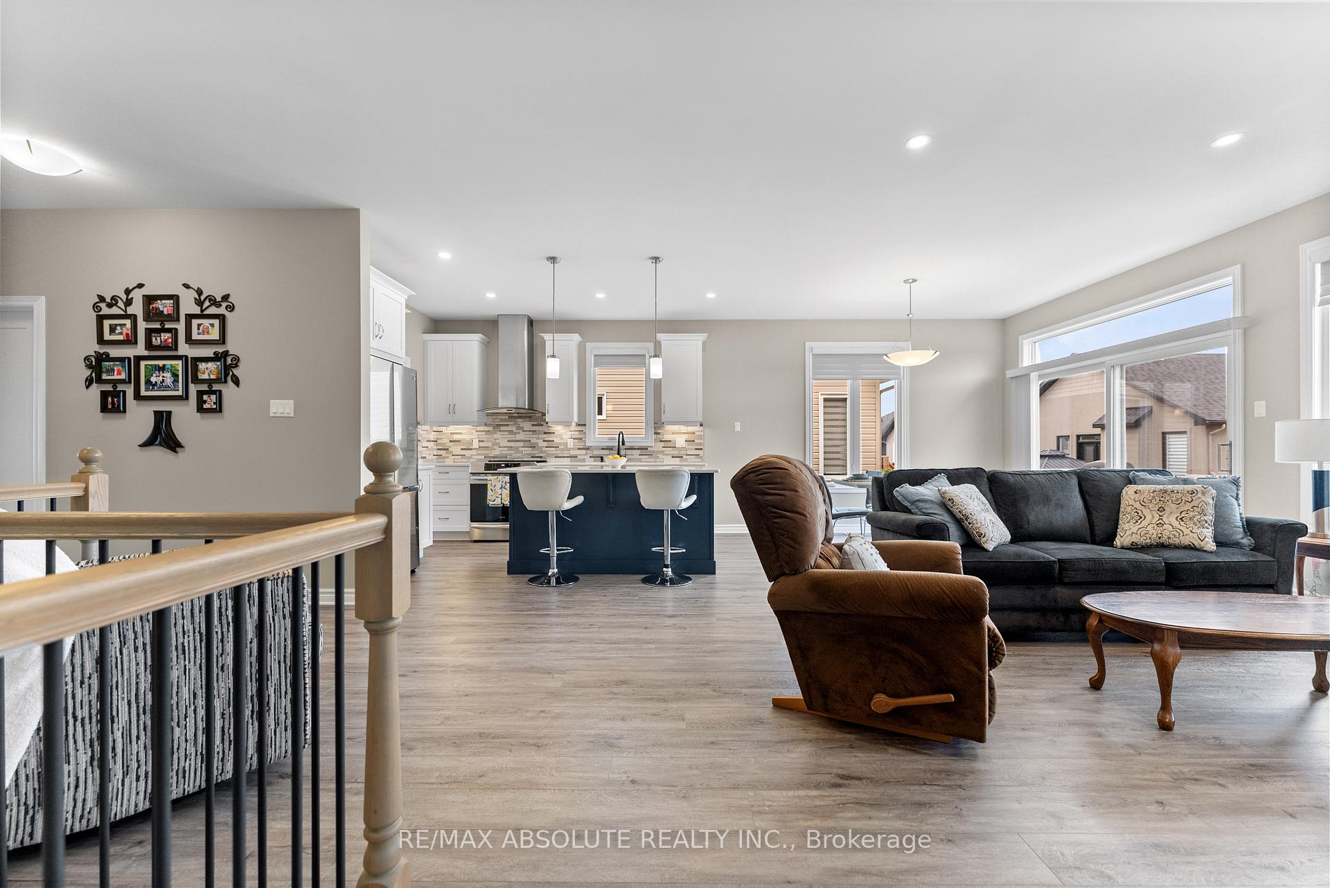 Photo 17 of 27 Douglas Brown Way, Arnprior — HOMEH