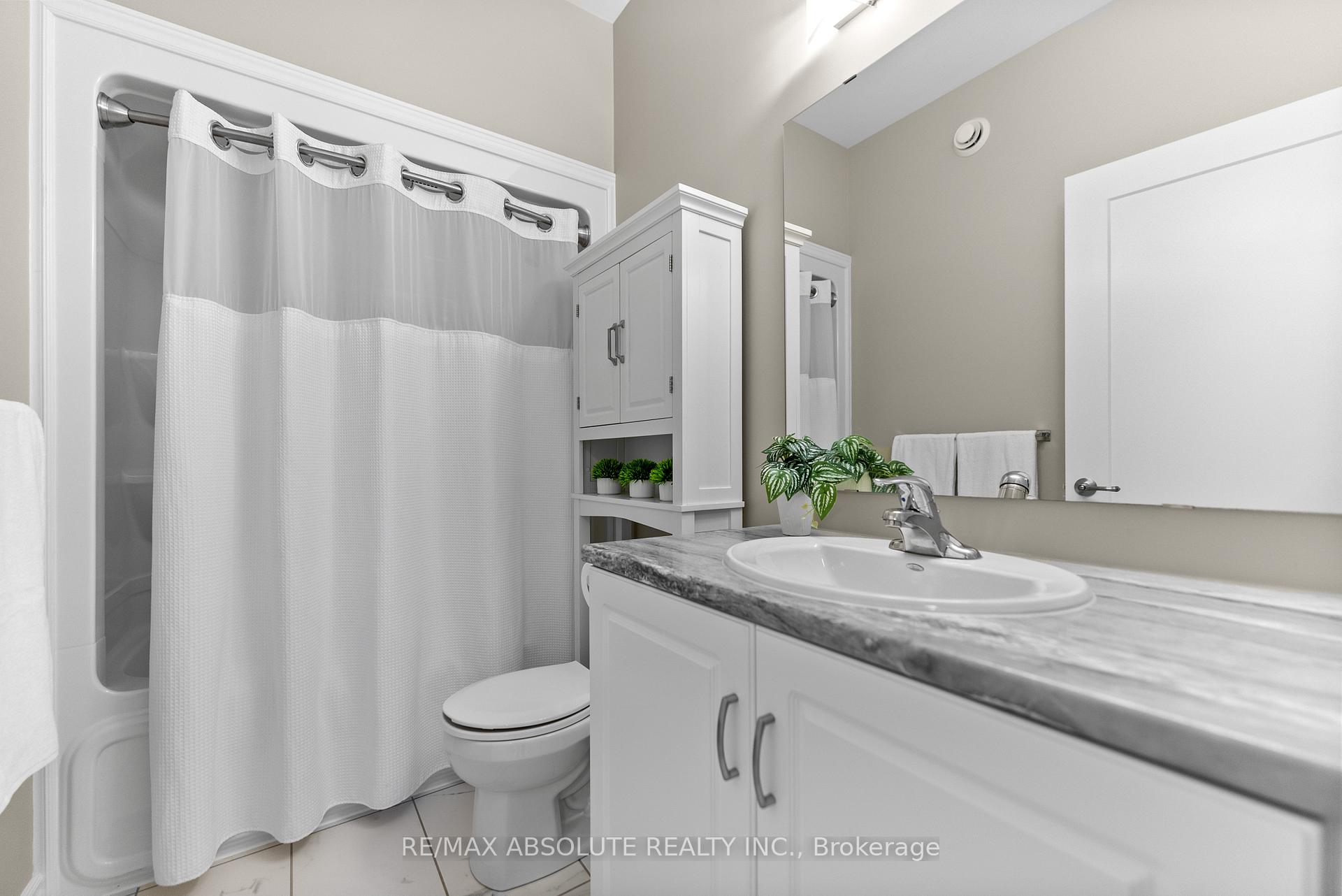 Photo 23 of 27 Douglas Brown Way, Arnprior — HOMEH