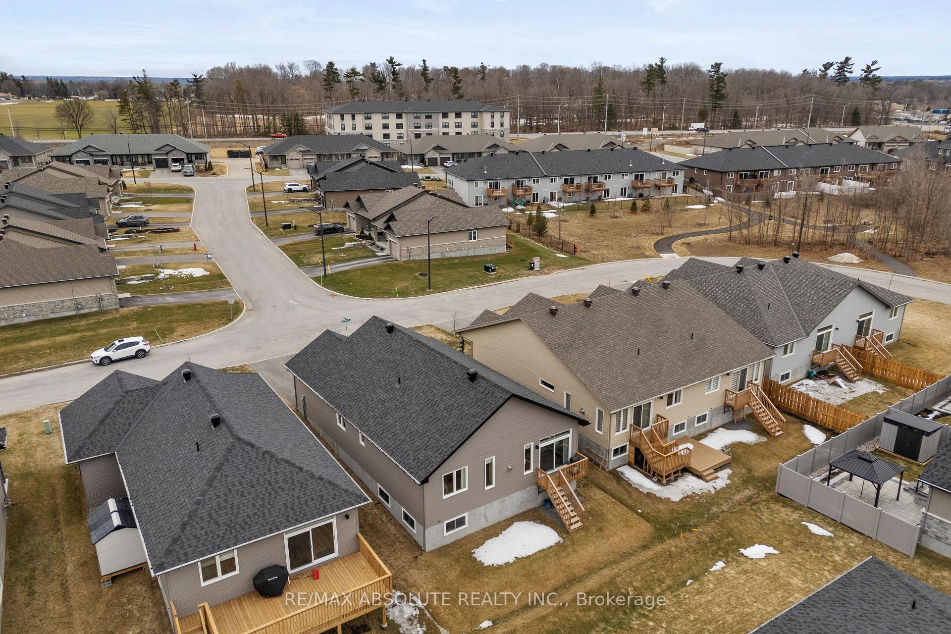 Photo 35 of 27 Douglas Brown Way, Arnprior — HOMEH