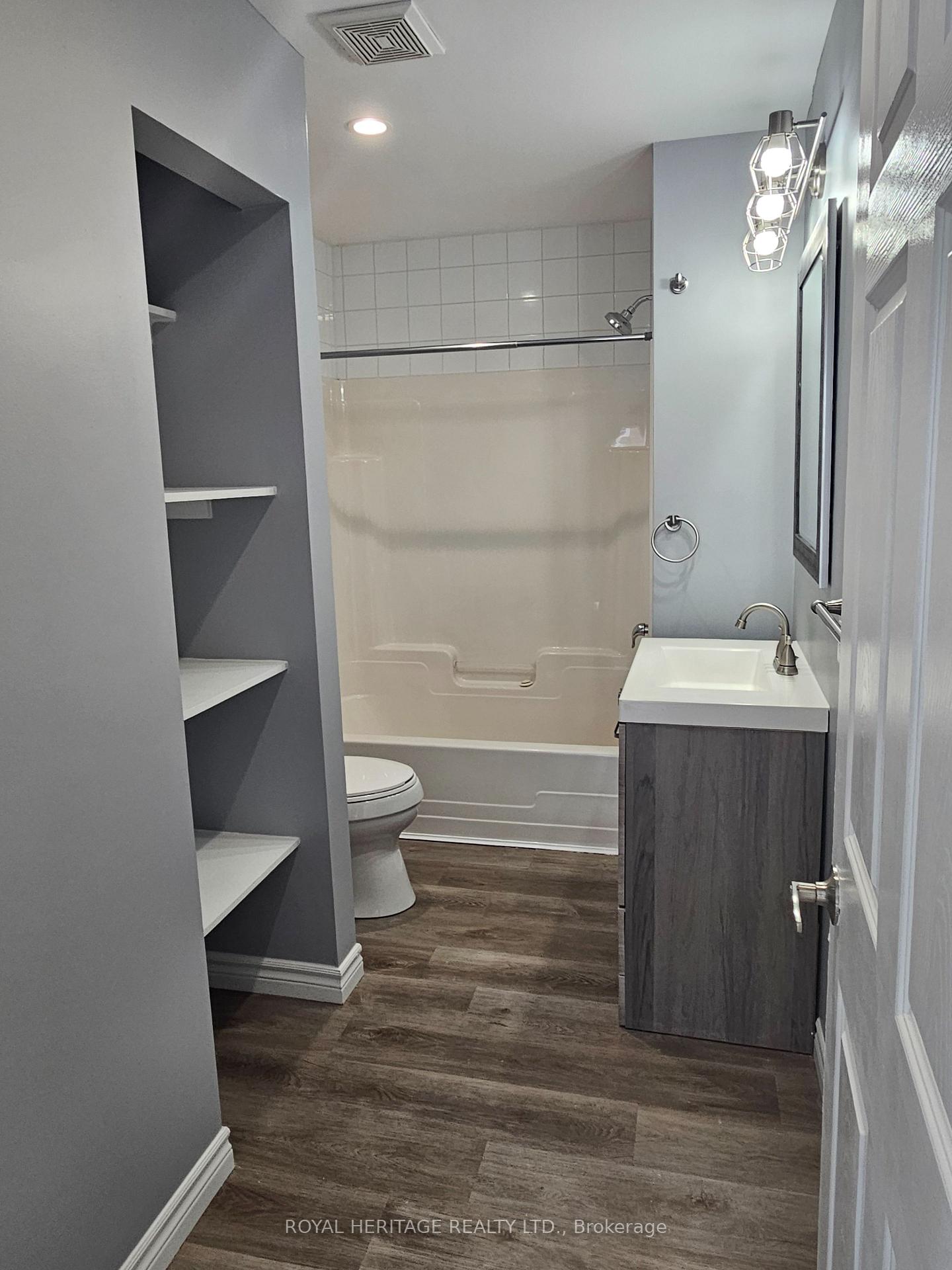 Photo 11 of 387 MacDonald Avenue, Belleville, Belleville Ward — HOMEH