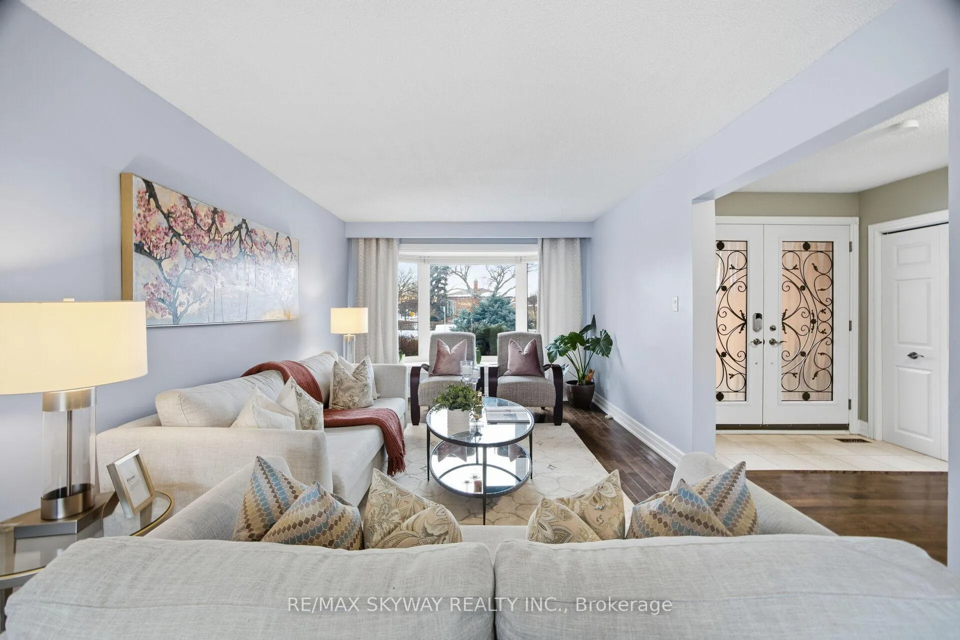 Photo 8 of 13 Mackay Street N, Brampton, Central Park — HOMEH