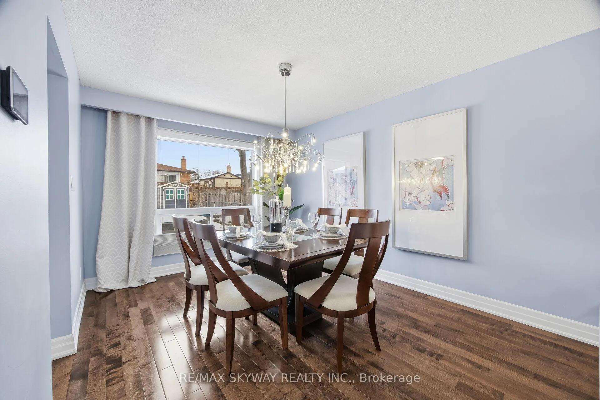 Photo 10 of 13 Mackay Street N, Brampton, Central Park — HOMEH