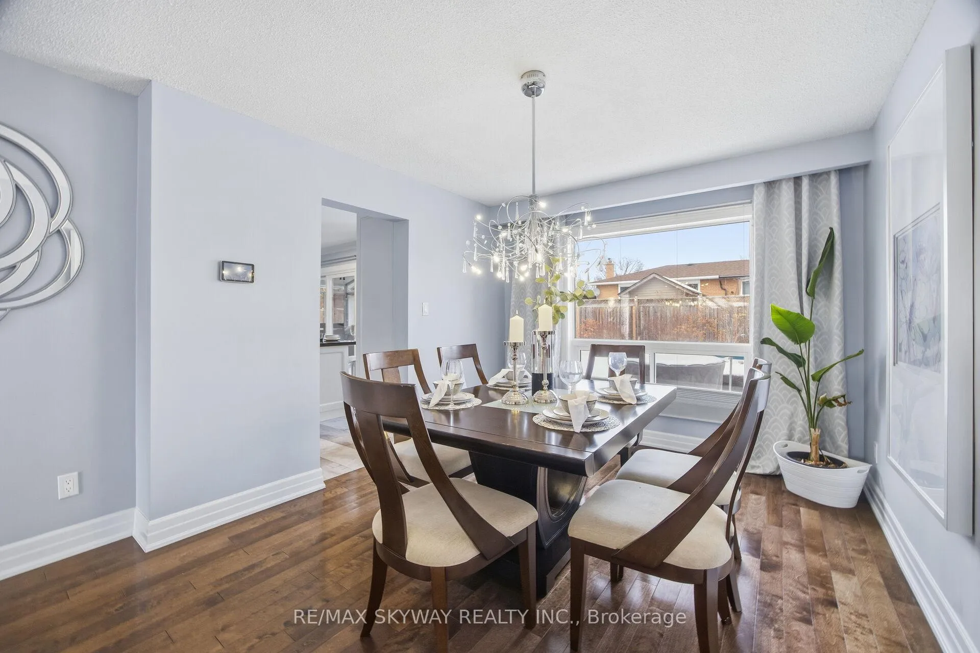 Photo 11 of 13 Mackay Street N, Brampton, Central Park — HOMEH