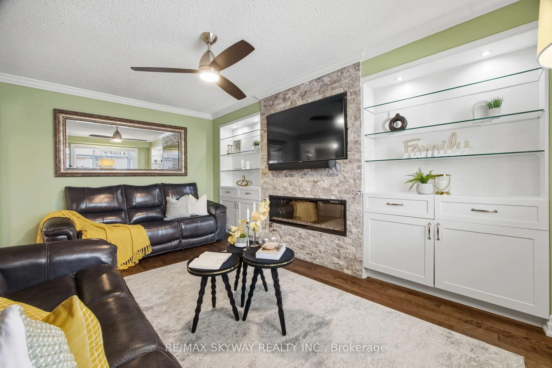 Photo 19 of 13 Mackay Street N, Brampton, Central Park — HOMEH