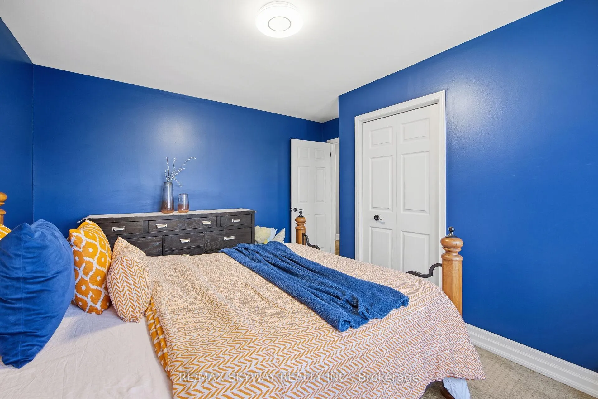Photo 26 of 13 Mackay Street N, Brampton, Central Park — HOMEH
