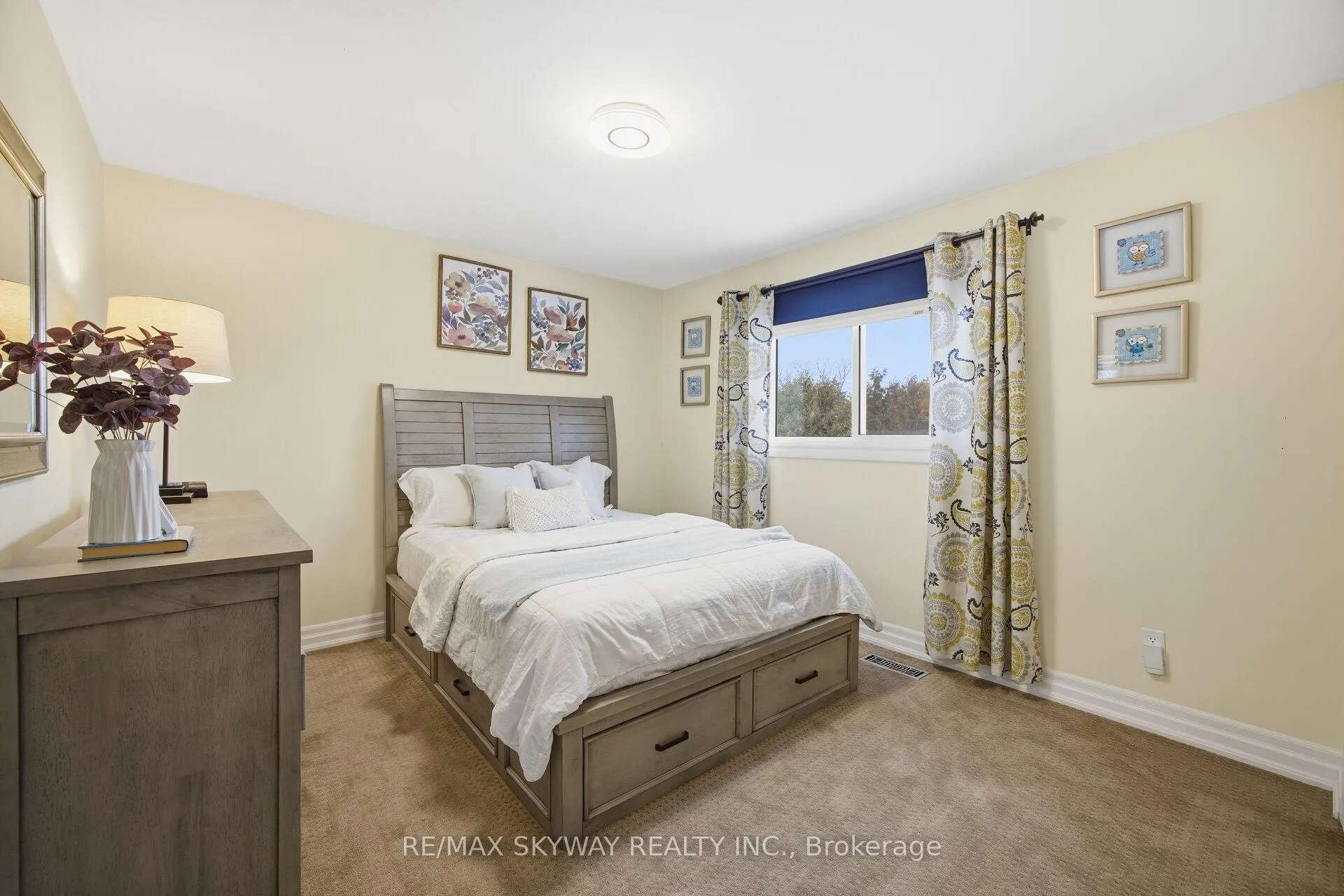 Photo 27 of 13 Mackay Street N, Brampton, Central Park — HOMEH