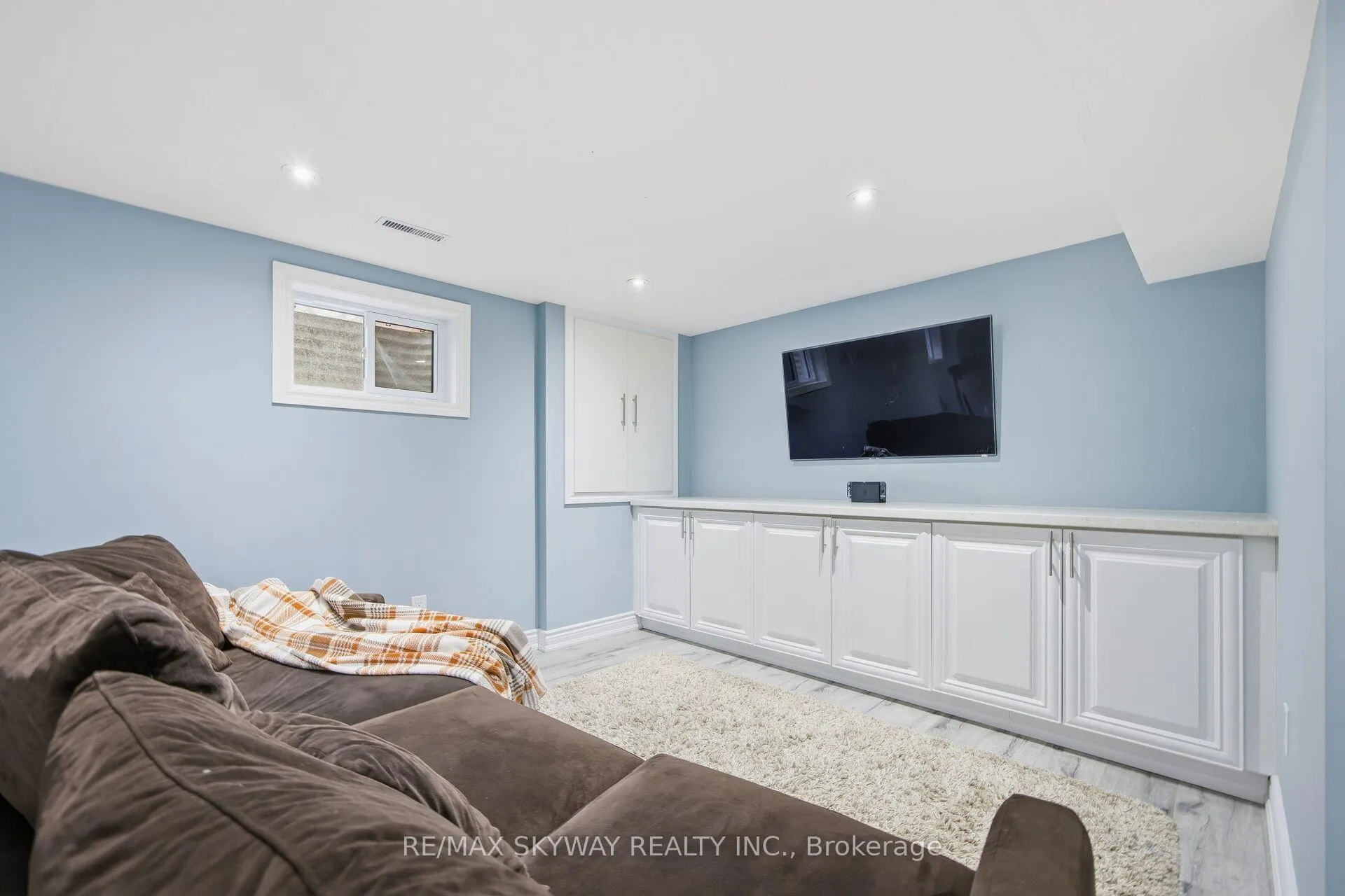 Photo 40 of 13 Mackay Street N, Brampton, Central Park — HOMEH