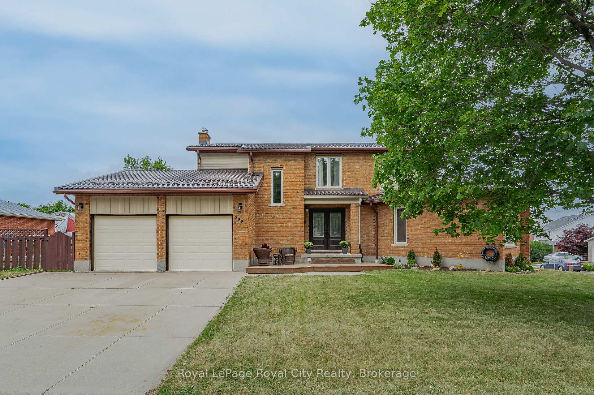 Front of 306 Imperial Road S