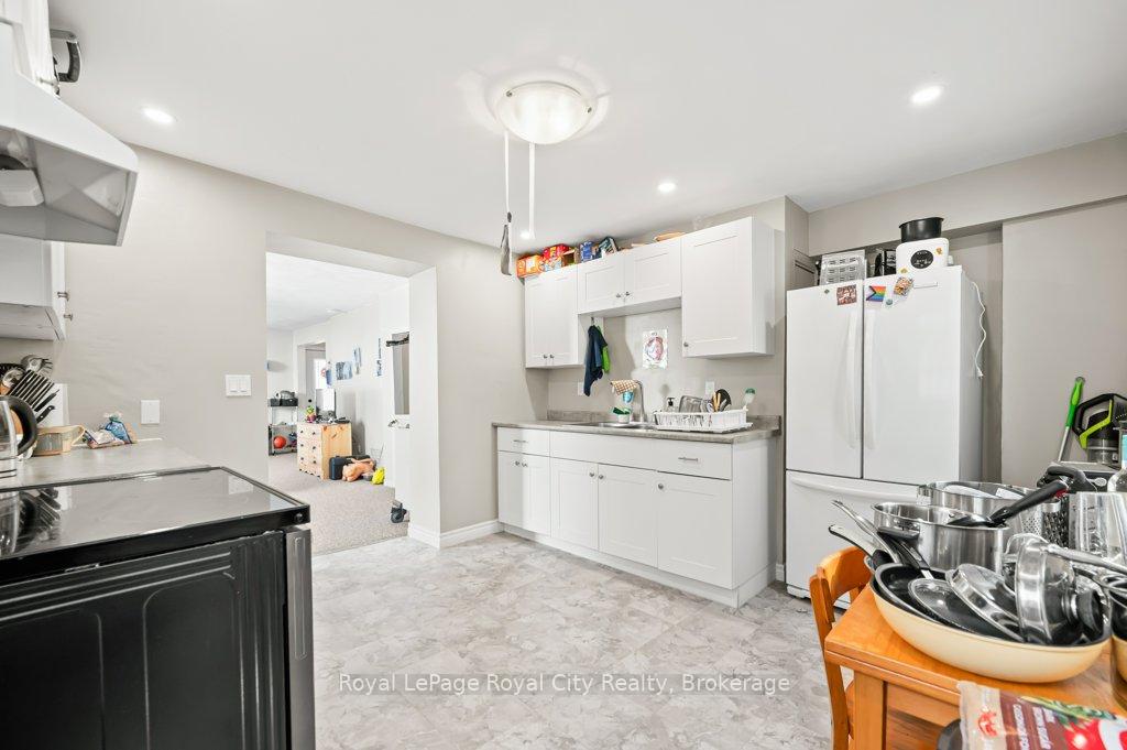 Photo 11 of 166 Suffolk Street W, Guelph, Downtown — HOMEH