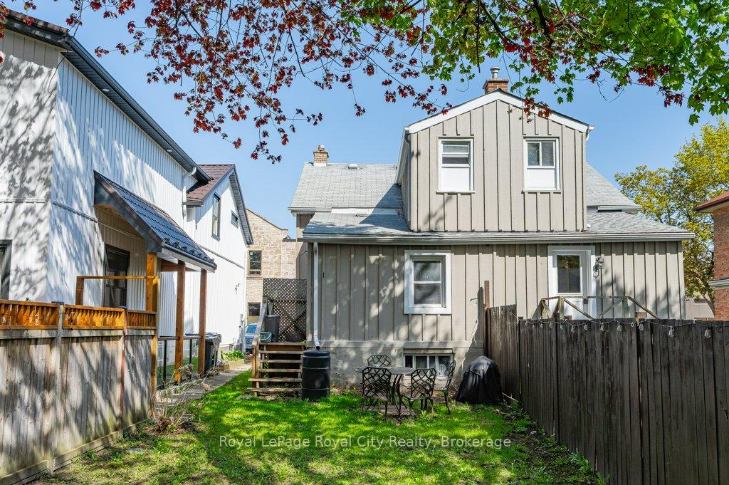 Photo 23 of 166 Suffolk Street W, Guelph, Downtown — HOMEH
