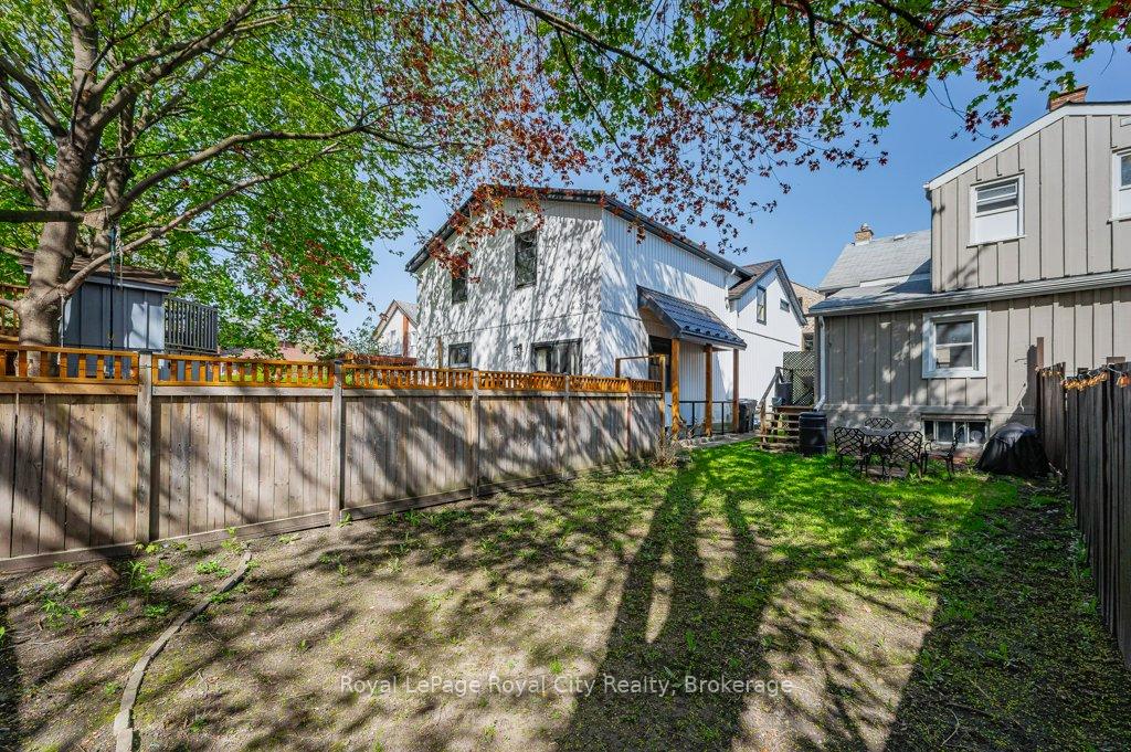 Photo 27 of 166 Suffolk Street W, Guelph, Downtown — HOMEH