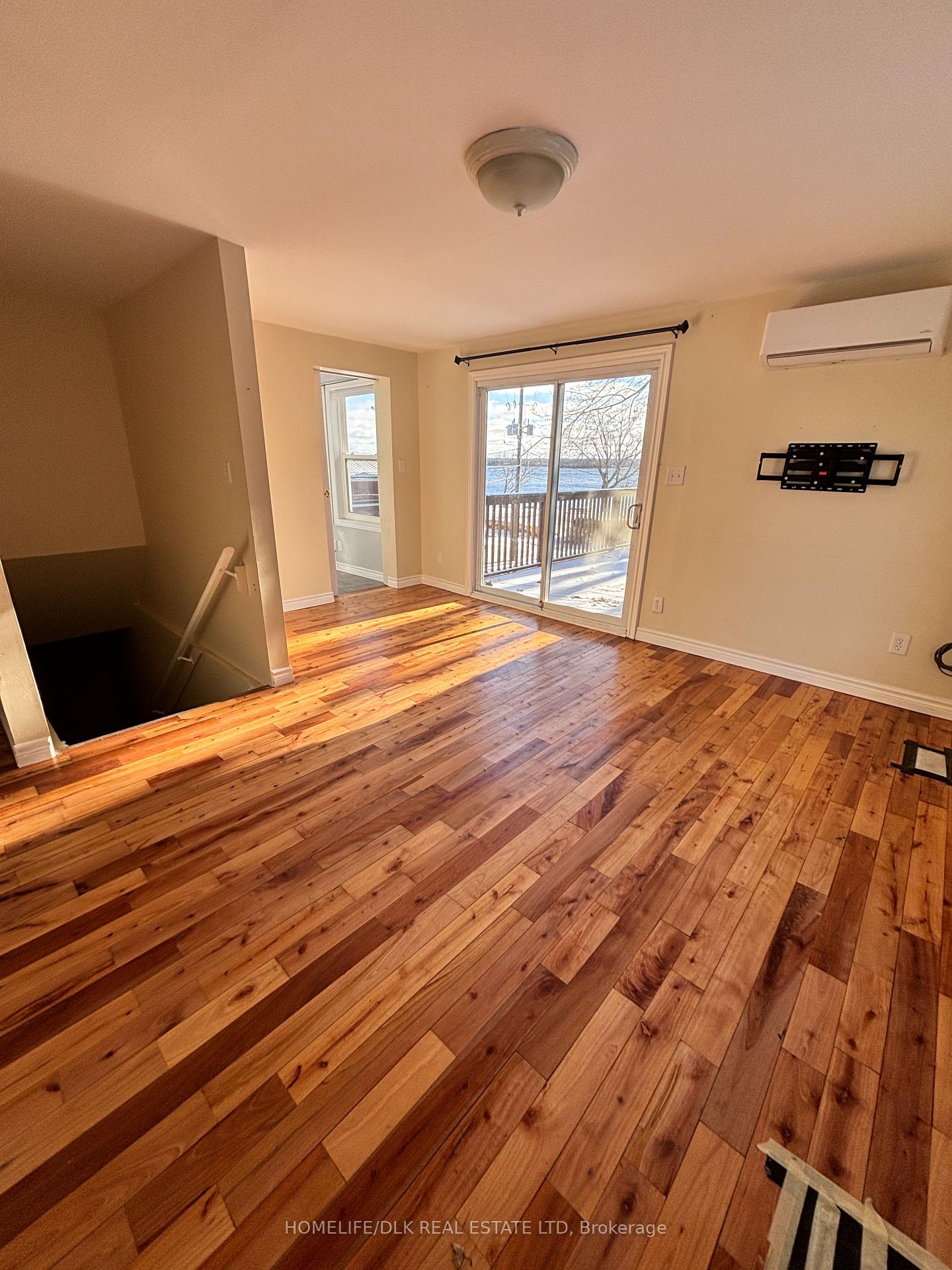 Photo 5 of Unit 2A, 20 Thomas Street, Brockville — HOMEH