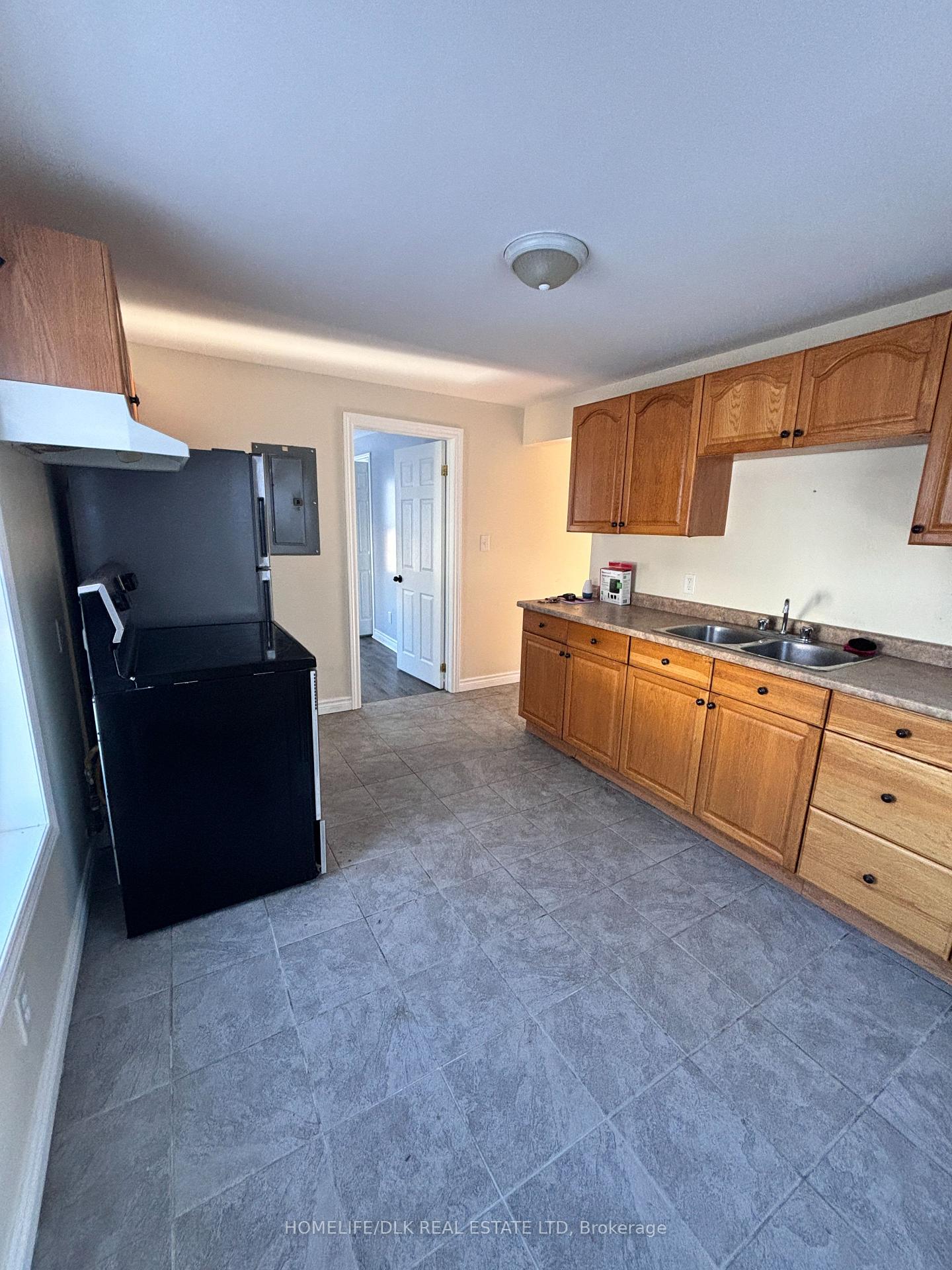 Photo 12 of Unit 2A, 20 Thomas Street, Brockville — HOMEH
