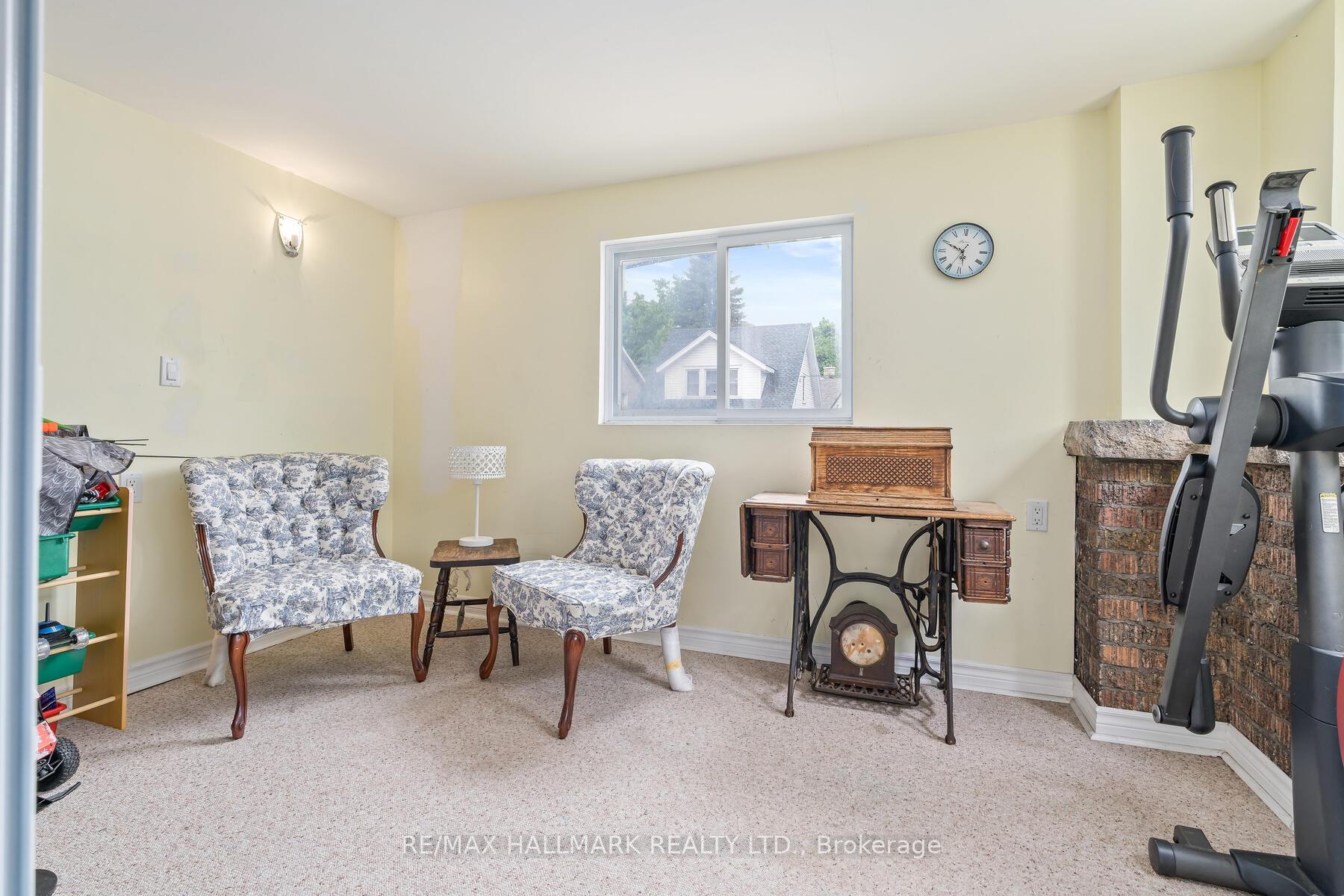 Photo 9 of 49 Eramosa Road, Guelph, St. George's — HOMEH