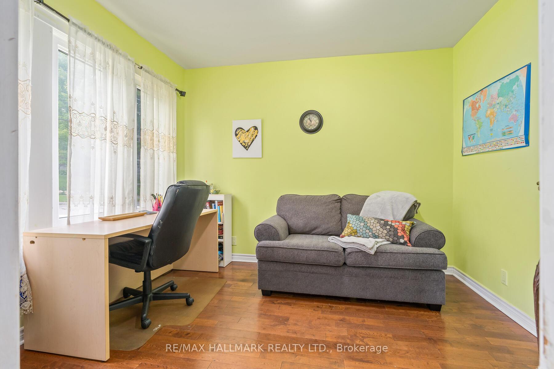 Photo 14 of 49 Eramosa Road, Guelph, St. George's — HOMEH