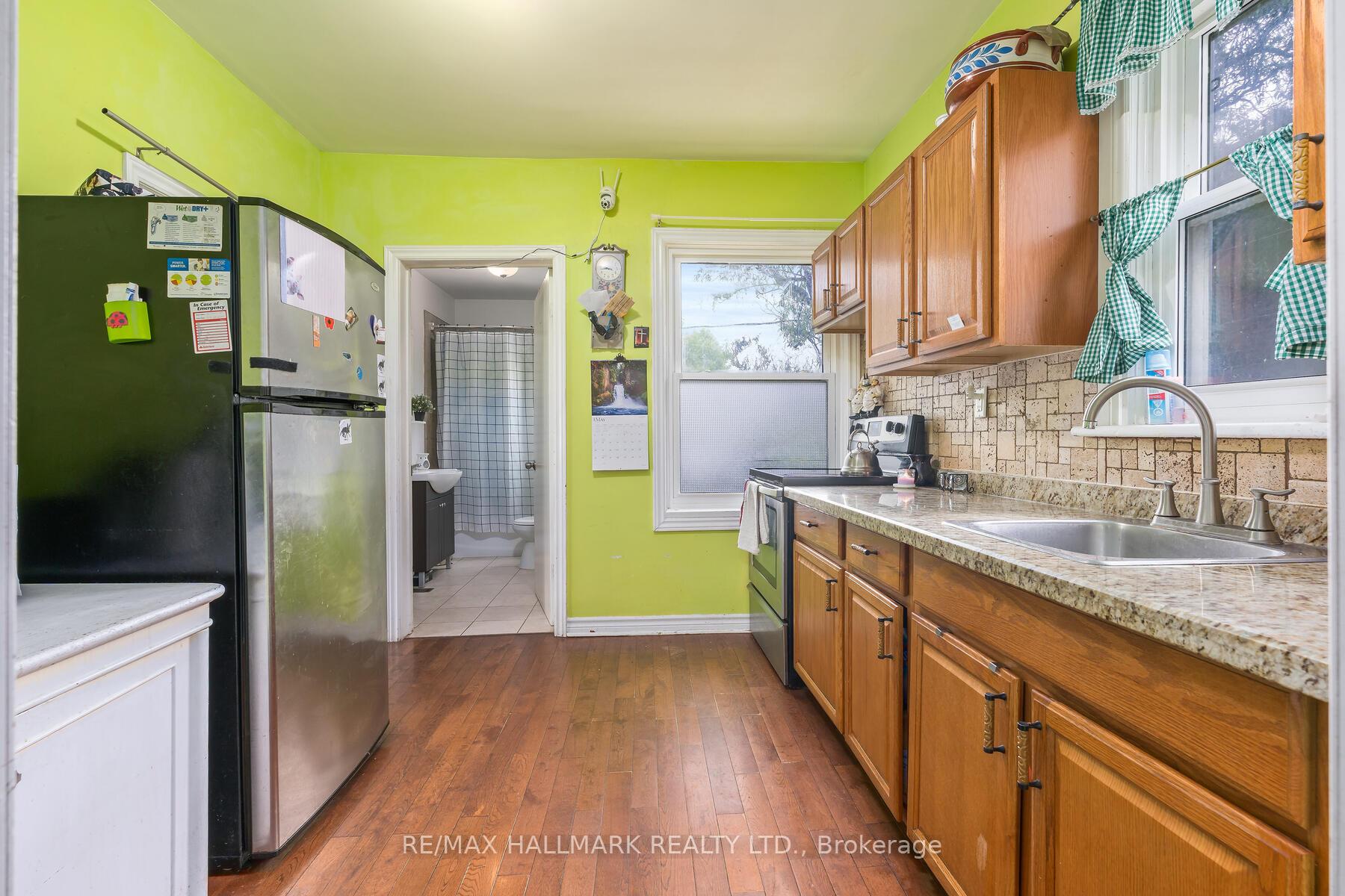 Photo 18 of 49 Eramosa Road, Guelph, St. George's — HOMEH