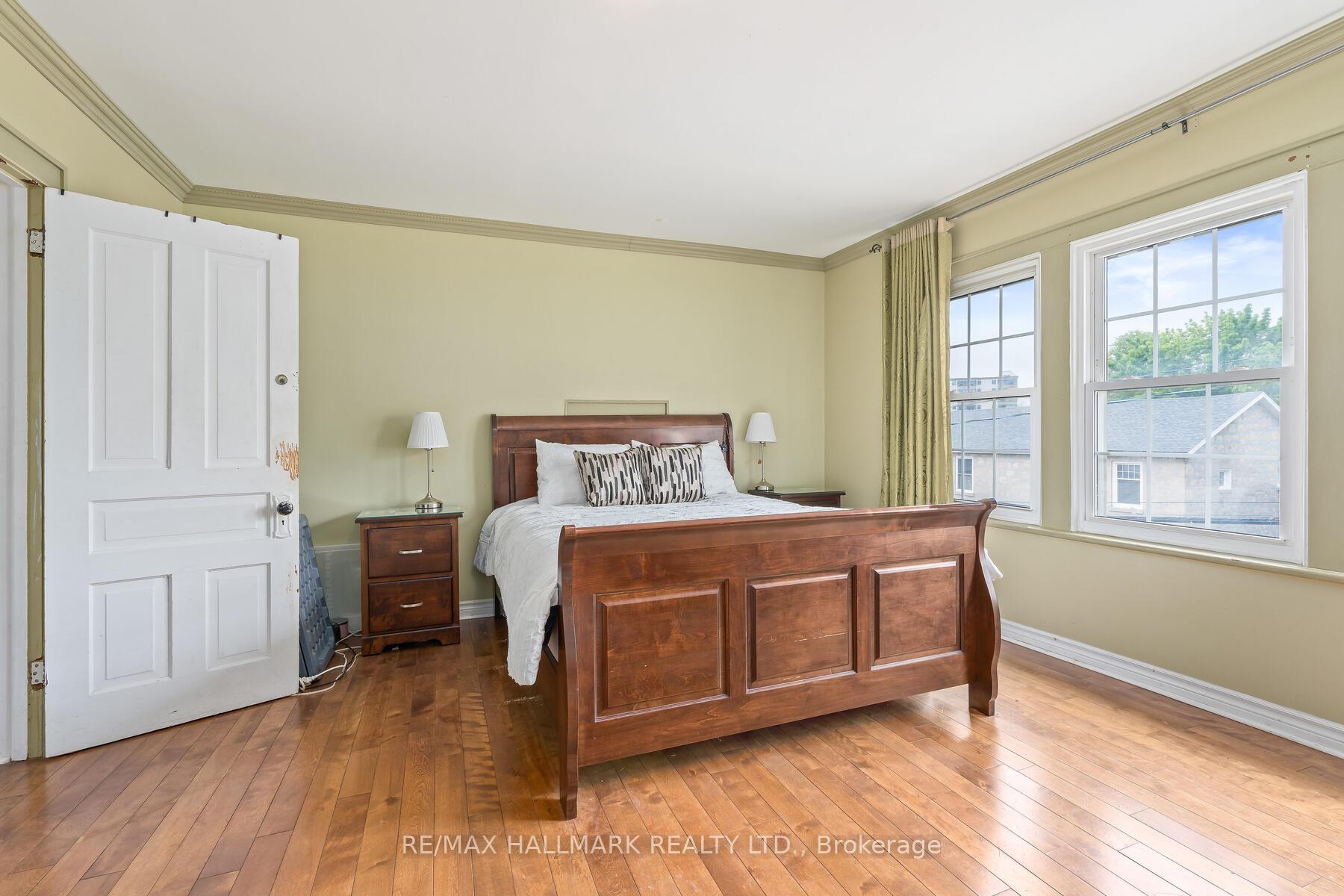 Photo 22 of 49 Eramosa Road, Guelph, St. George's — HOMEH
