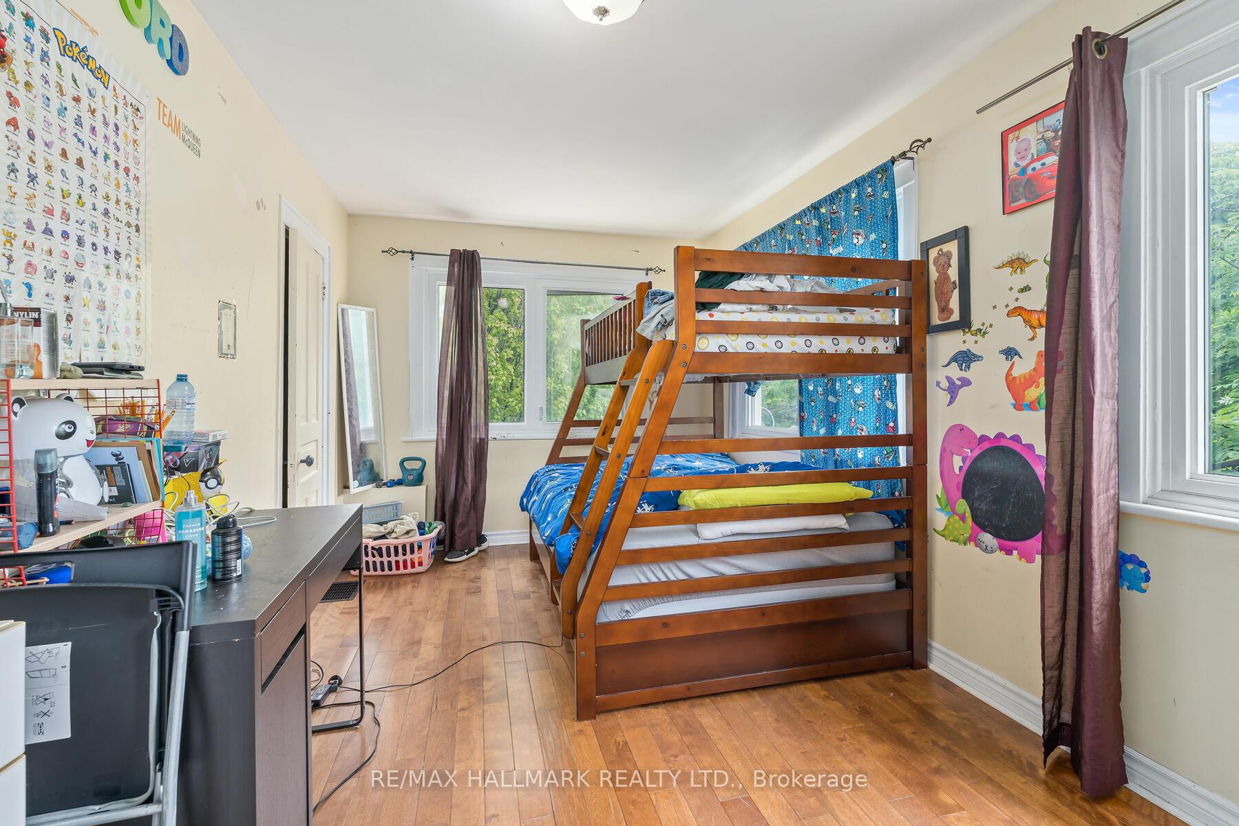 Photo 24 of 49 Eramosa Road, Guelph, St. George's — HOMEH