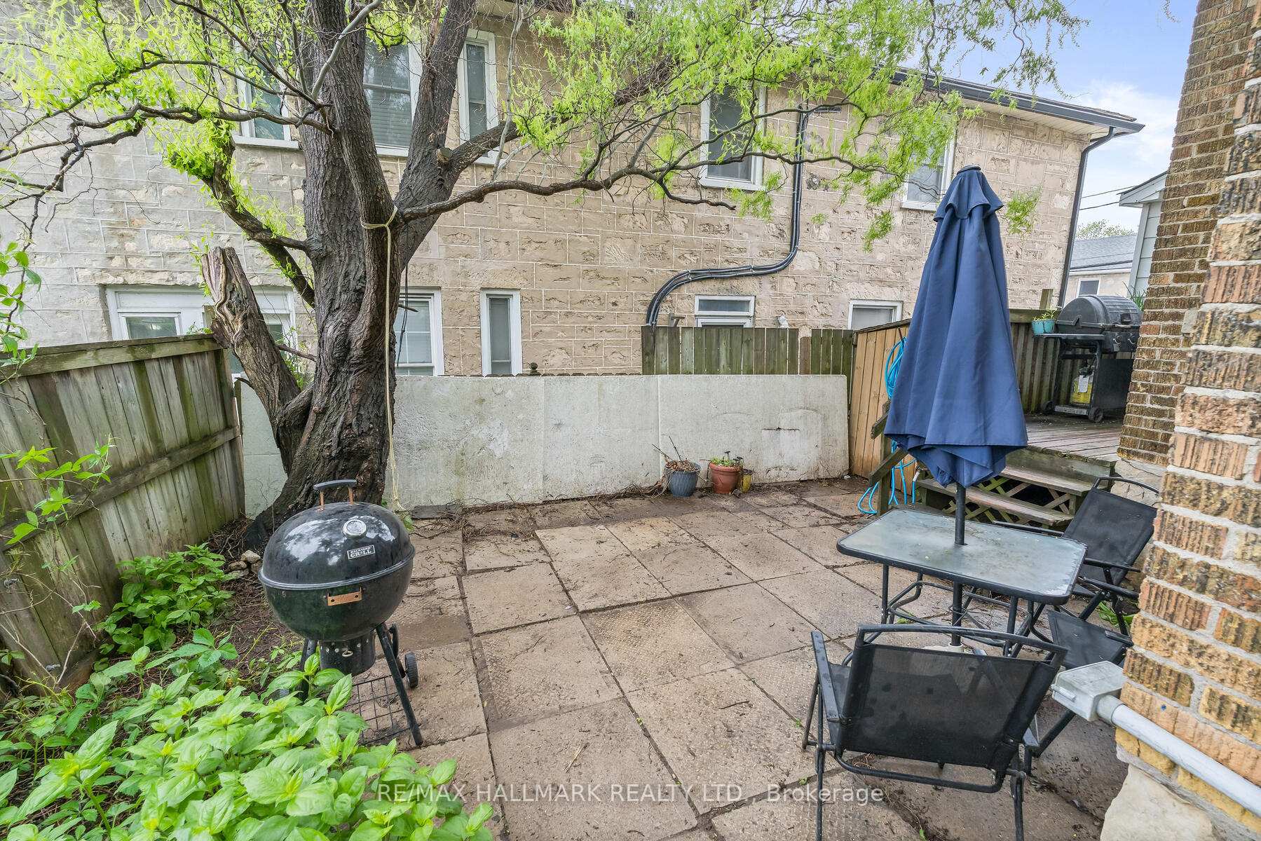 Photo 26 of 49 Eramosa Road, Guelph, St. George's — HOMEH