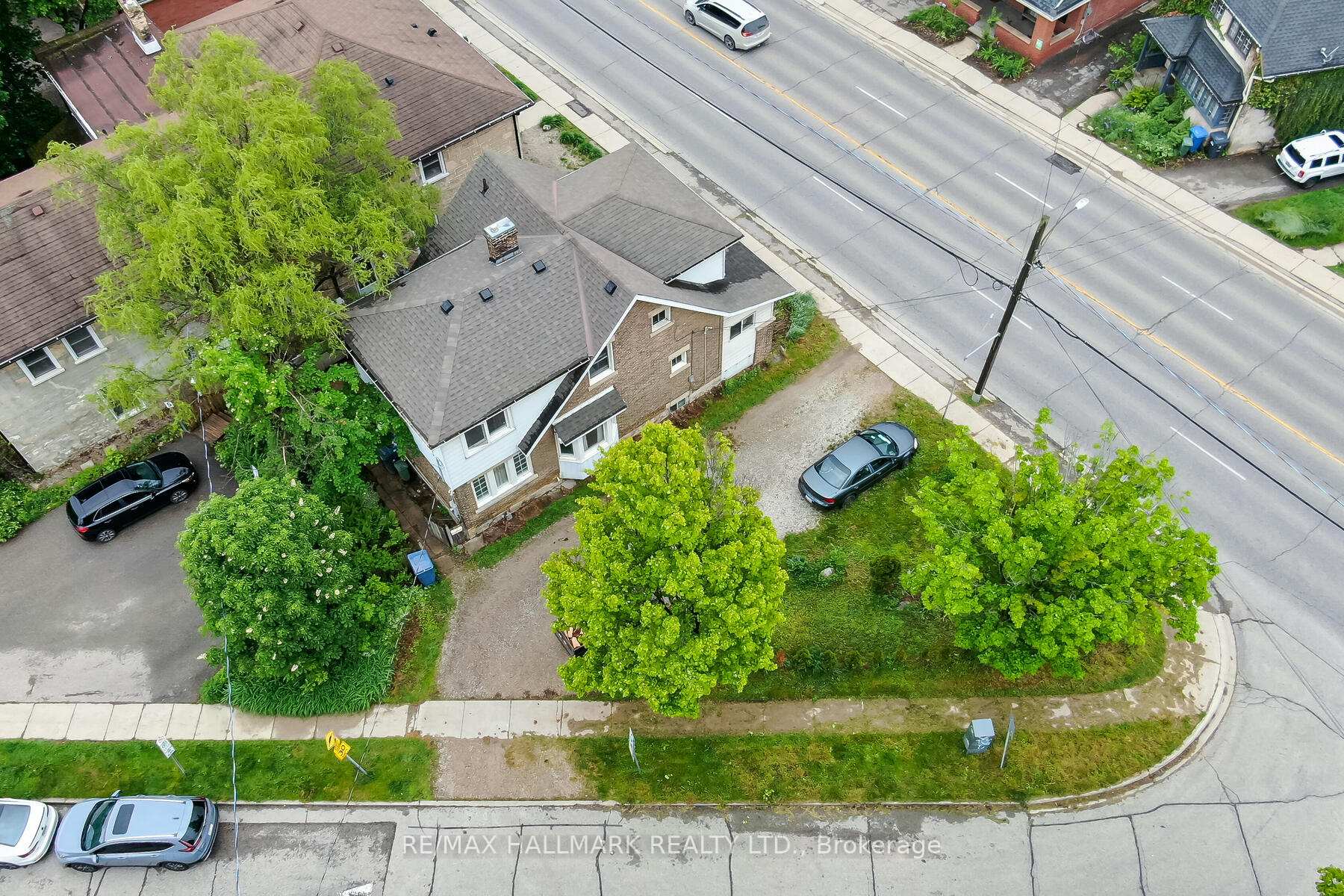 Photo 32 of 49 Eramosa Road, Guelph, St. George's — HOMEH