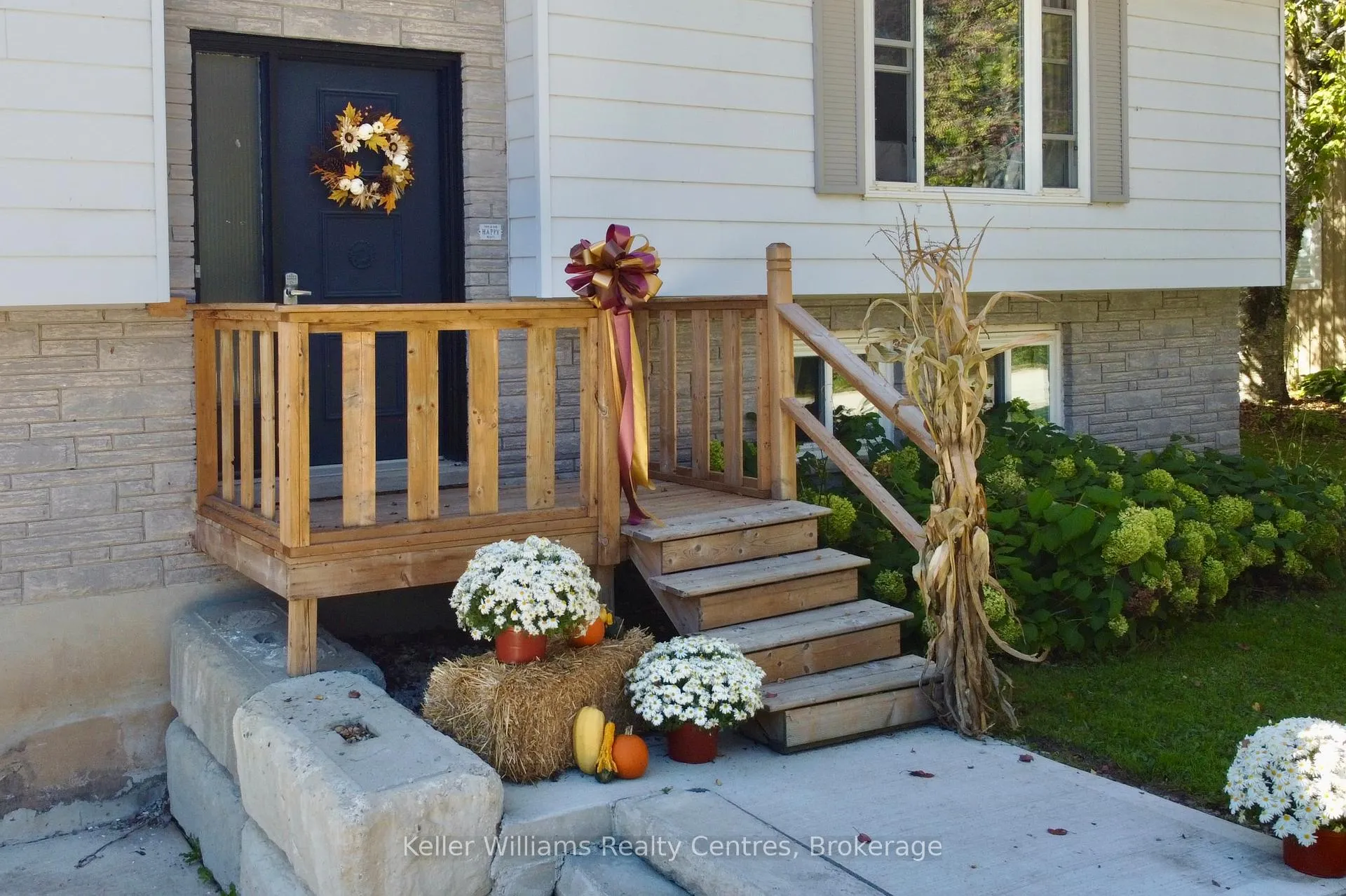 Photo 7 of 9 Union Street N, Brockton — HOMEH