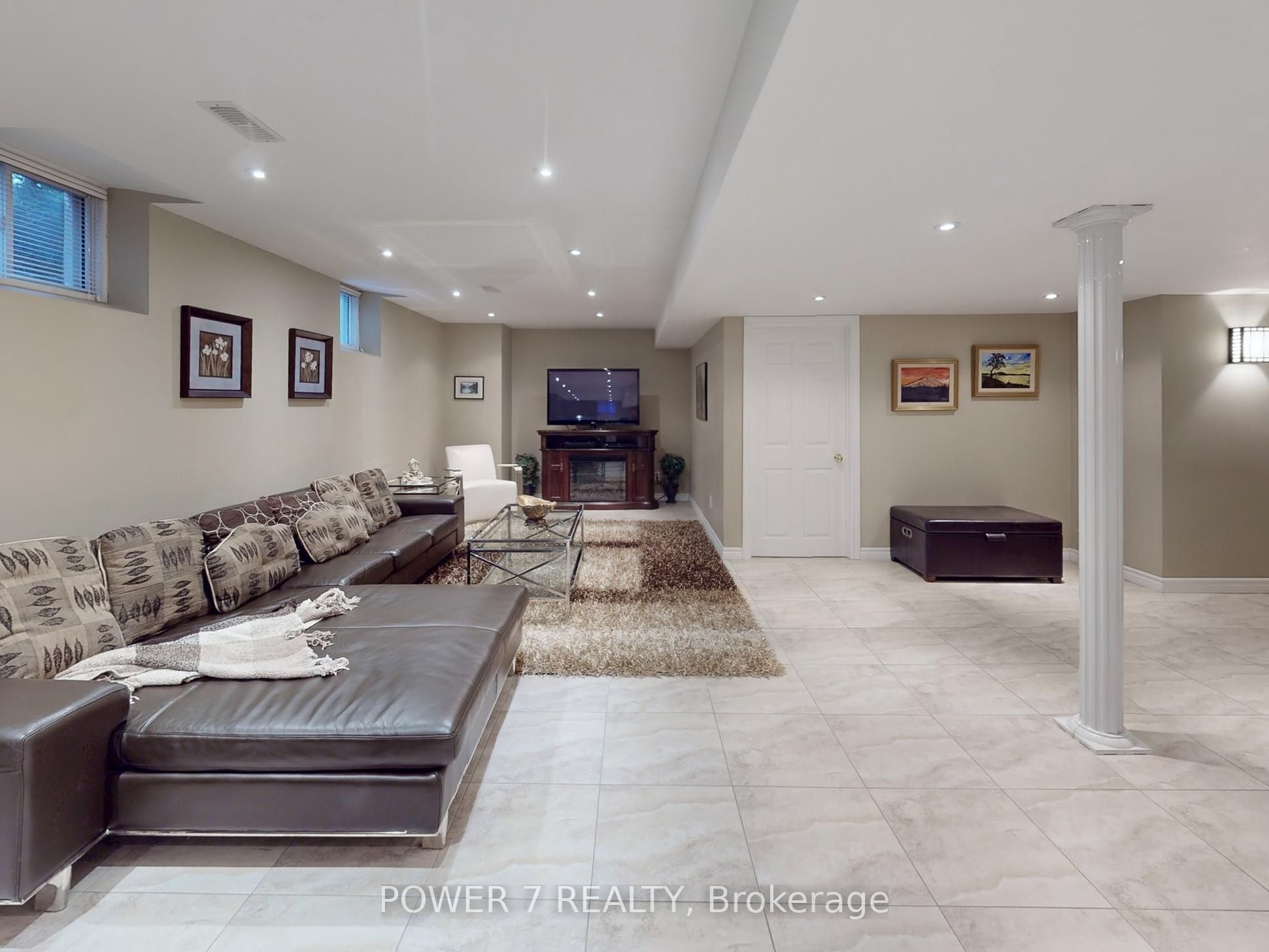 Photo 88 of 32 Goldring Crescent, Markham, Cachet — HOMEH