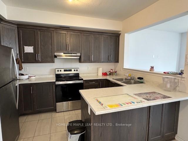 Photo 5 of 4 Elsegood Drive E, Guelph, Kortright East — HOMEH