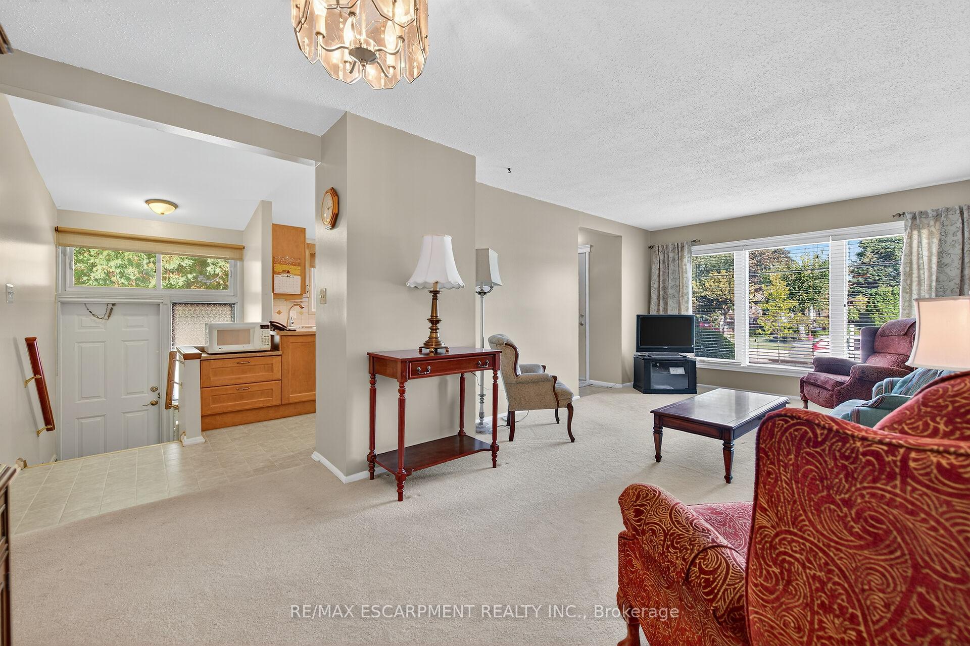 Photo 13 of 64 Luscombe Street, Hamilton, Greeningdon — HOMEH