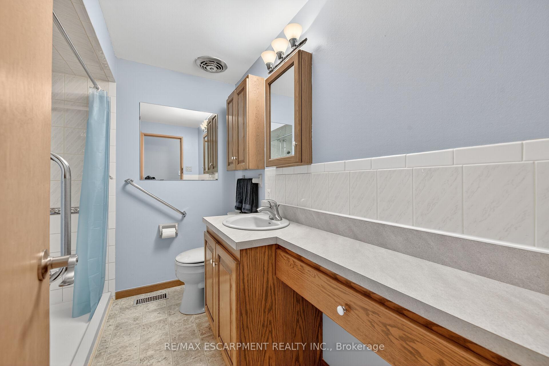 Photo 19 of 64 Luscombe Street, Hamilton, Greeningdon — HOMEH