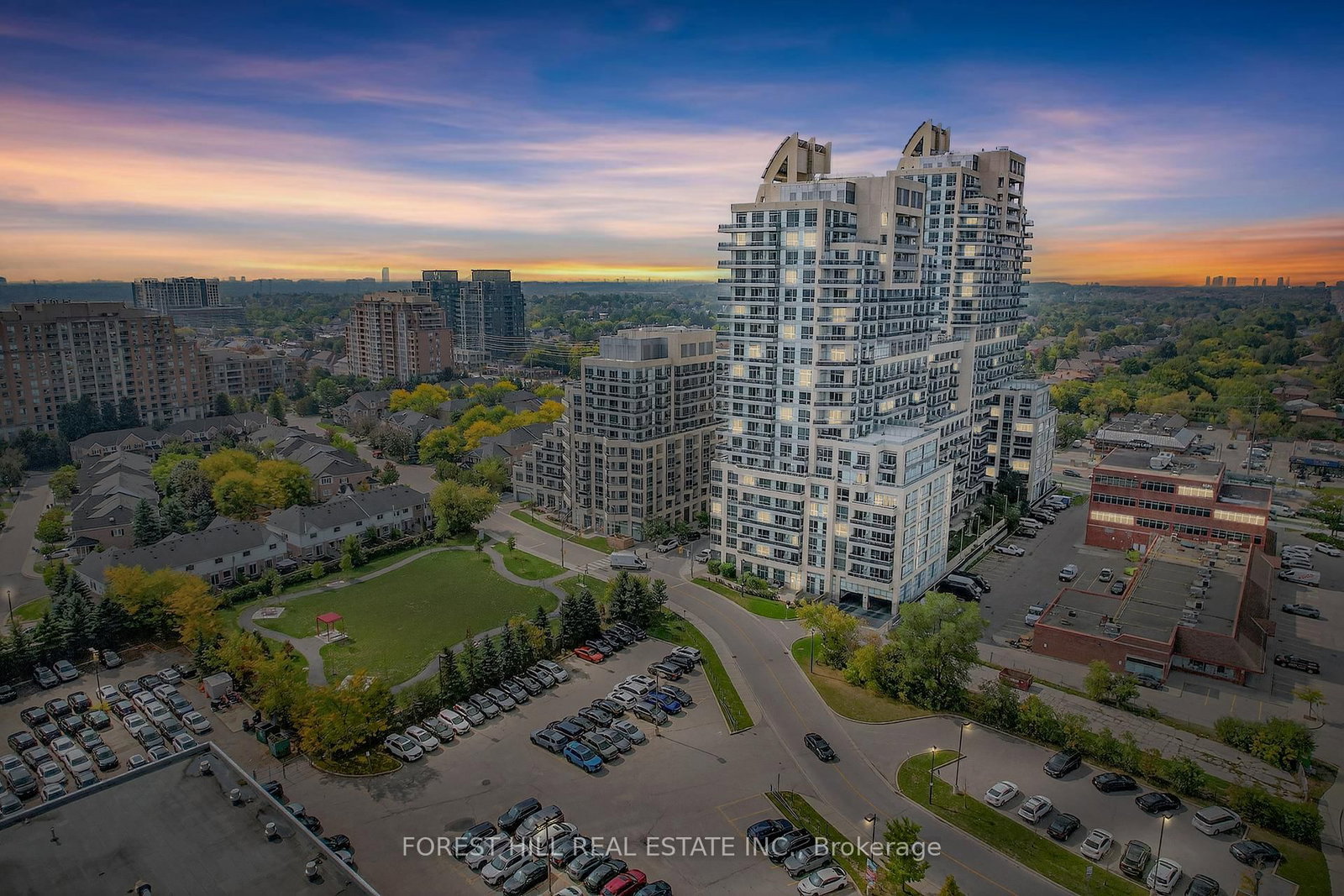 Photo 1 of Unit 1501, 9201 Yonge St, Richmond Hill, Langstaff — HOMEH
