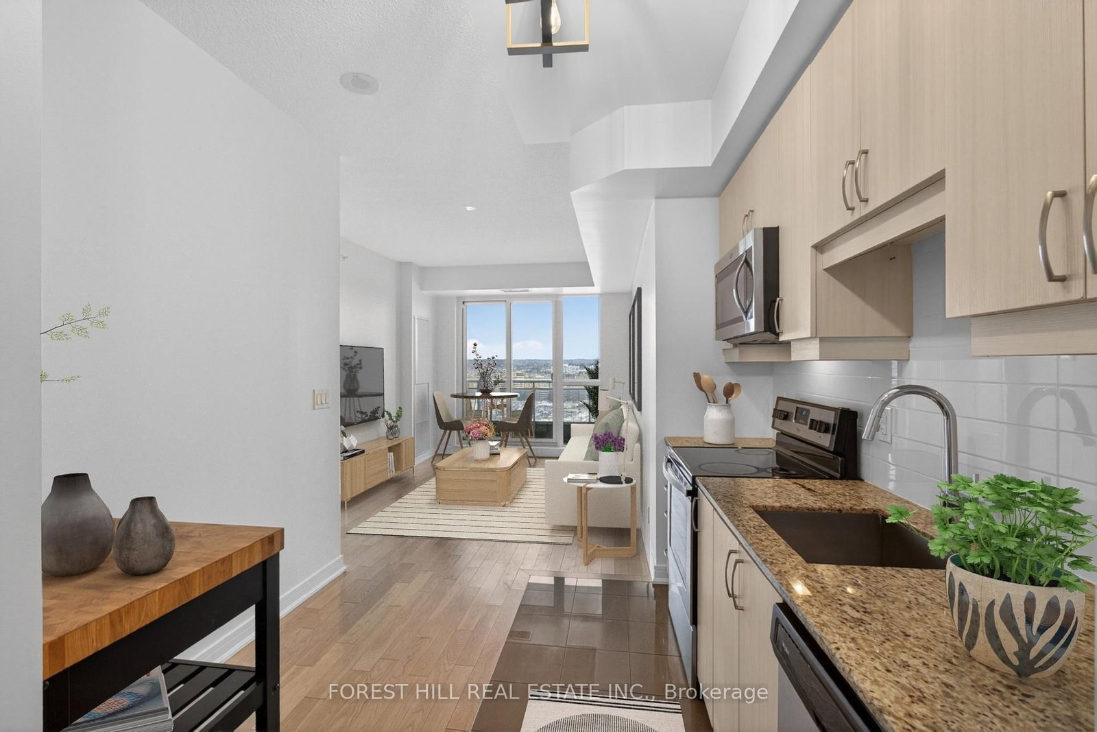 Photo 2 of Unit 1501, 9201 Yonge St, Richmond Hill, Langstaff — HOMEH