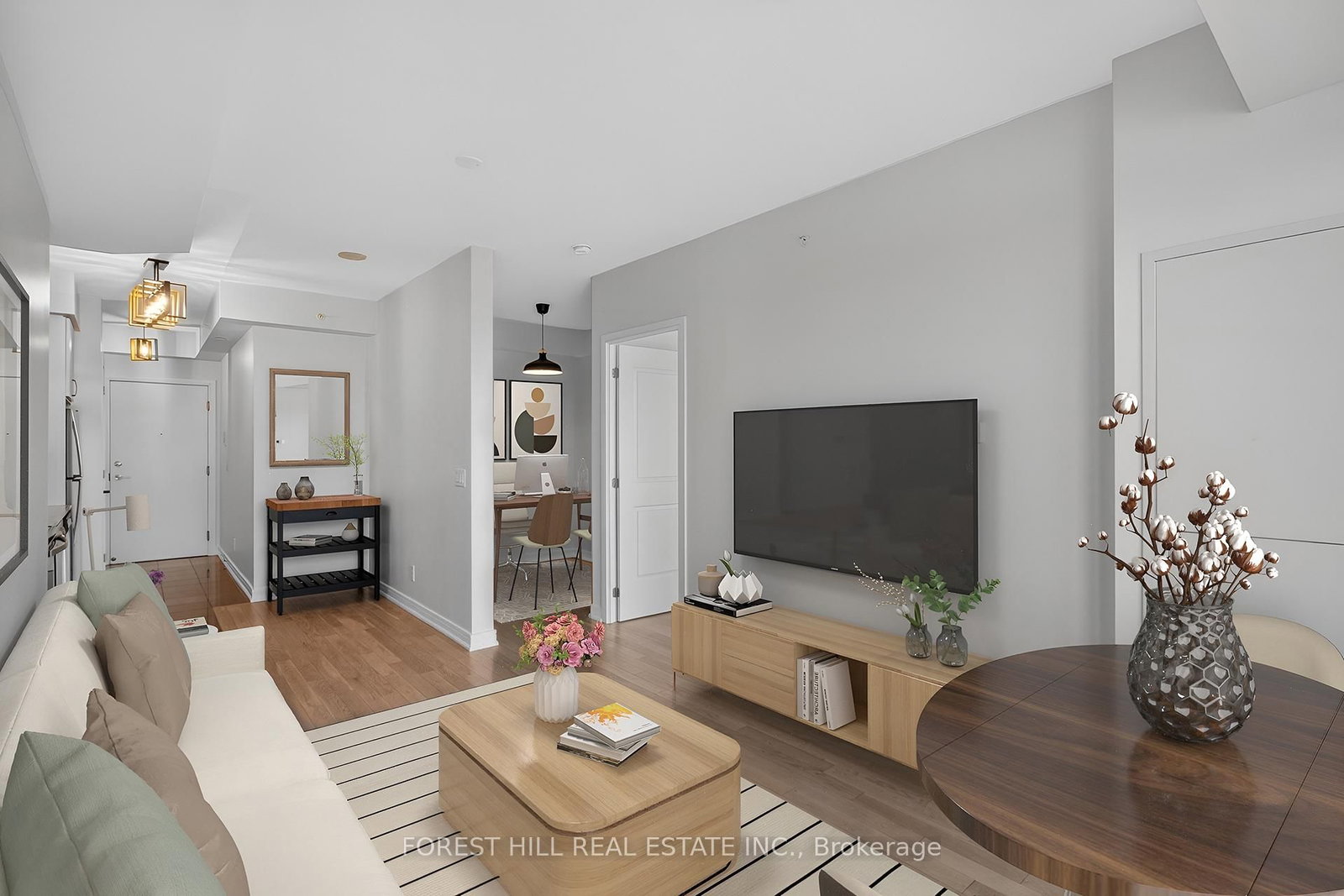 Photo 4 of Unit 1501, 9201 Yonge St, Richmond Hill, Langstaff — HOMEH