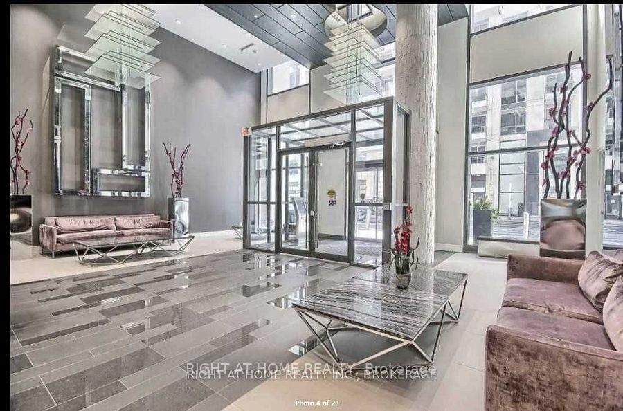 Photo 1 of Unit 607, 9205 Yonge St, Richmond Hill, Langstaff — HOMEH