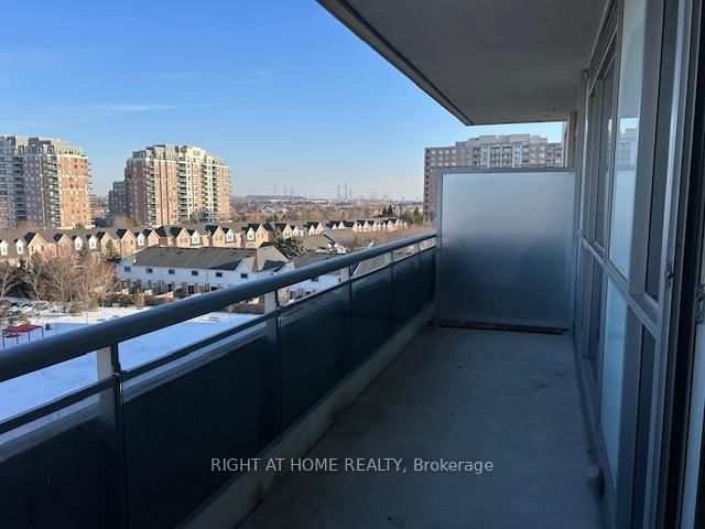 Photo 3 of Unit 607, 9205 Yonge St, Richmond Hill, Langstaff — HOMEH