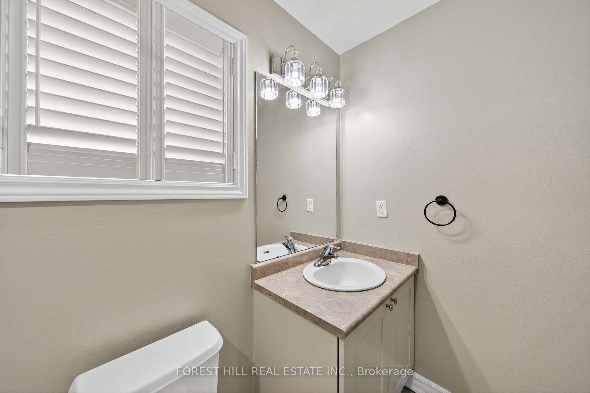 Photo 16 of 70 Diana Way, Barrie, Innis-Shore — HOMEH