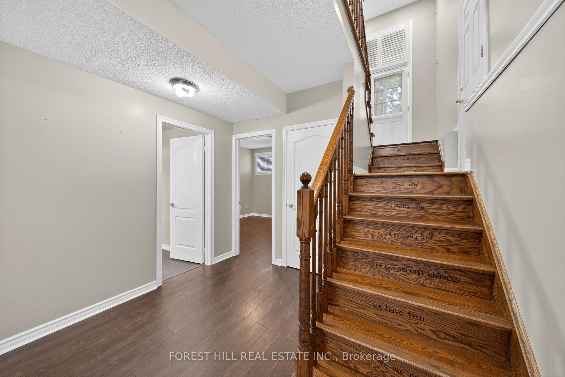 Photo 15 of 70 Diana Way, Barrie, Innis-Shore — HOMEH