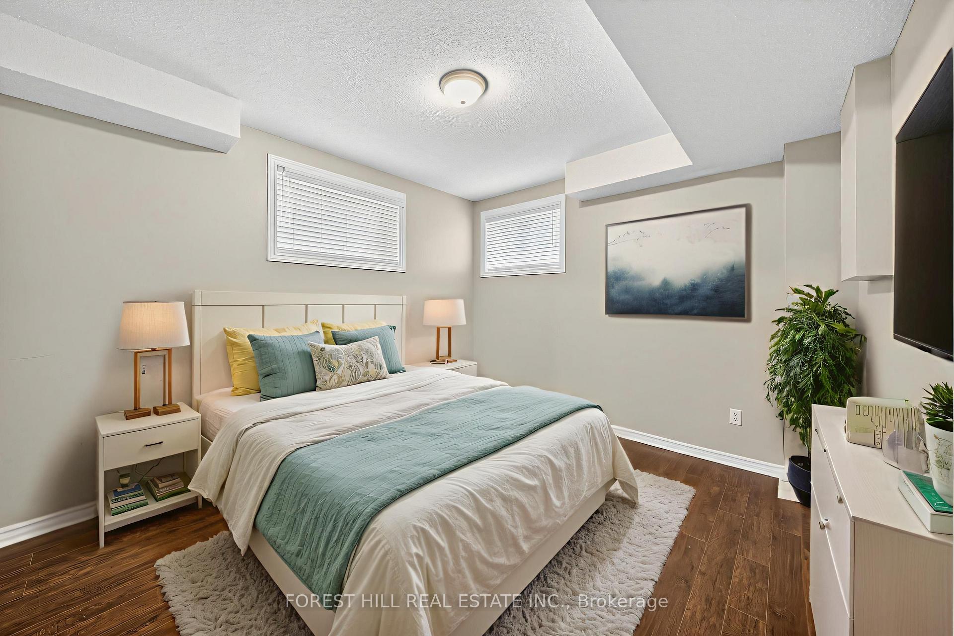 Photo 21 of 70 Diana Way, Barrie, Innis-Shore — HOMEH