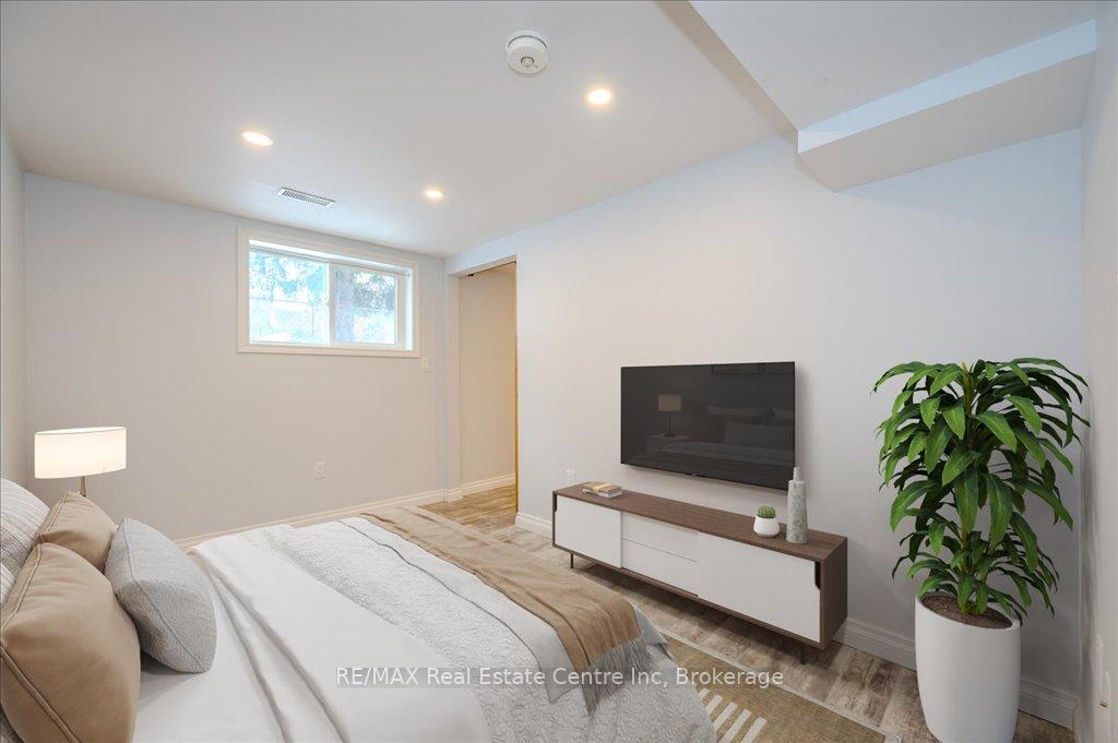 Photo 6 of 23 Julia Drive, Guelph, Junction/Onward Willow — HOMEH
