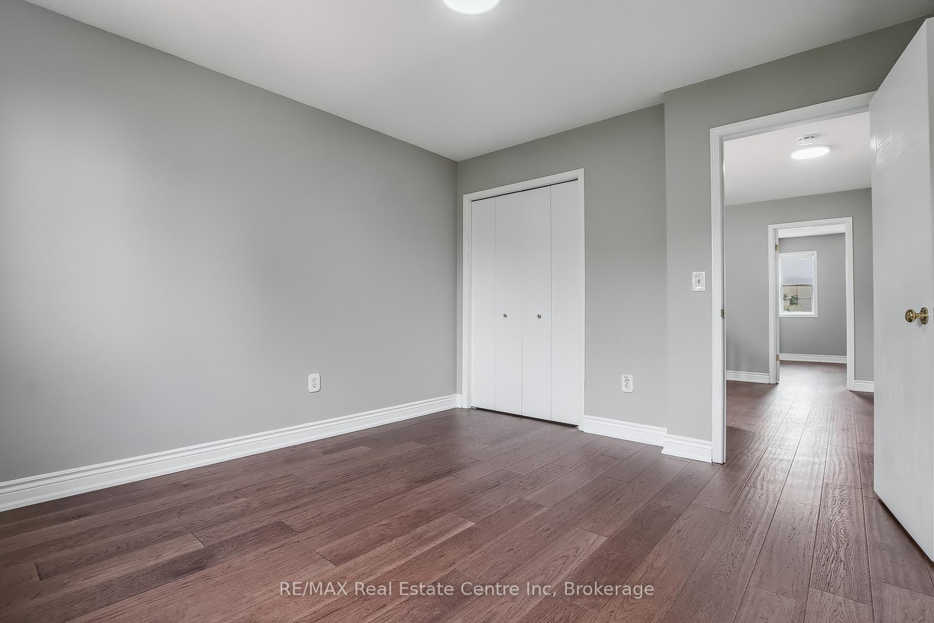 Photo 21 of 46 Sinclair Street S, Guelph, Pineridge/Westminster Woods — HOMEH