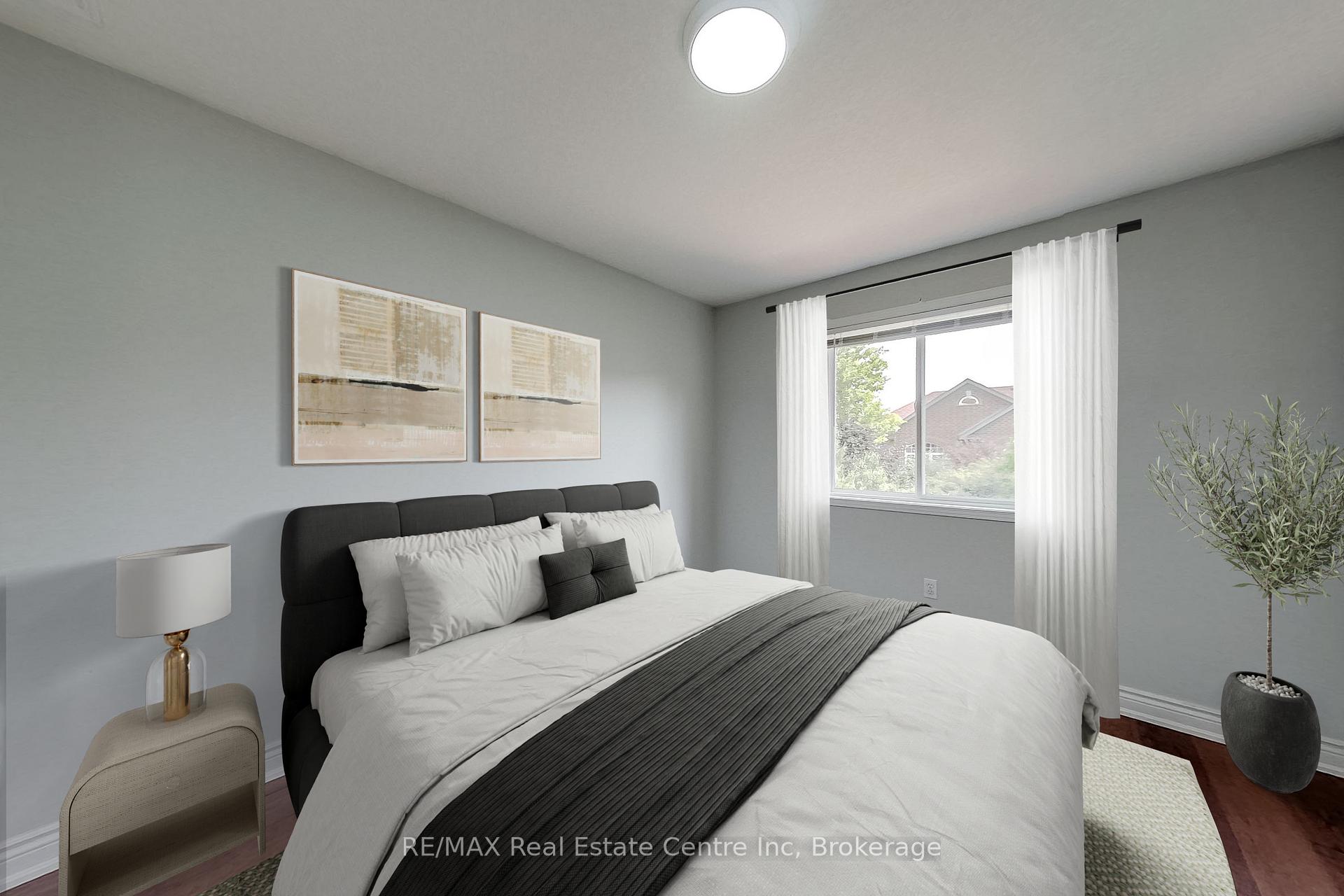 Photo 23 of 46 Sinclair Street S, Guelph, Pineridge/Westminster Woods — HOMEH
