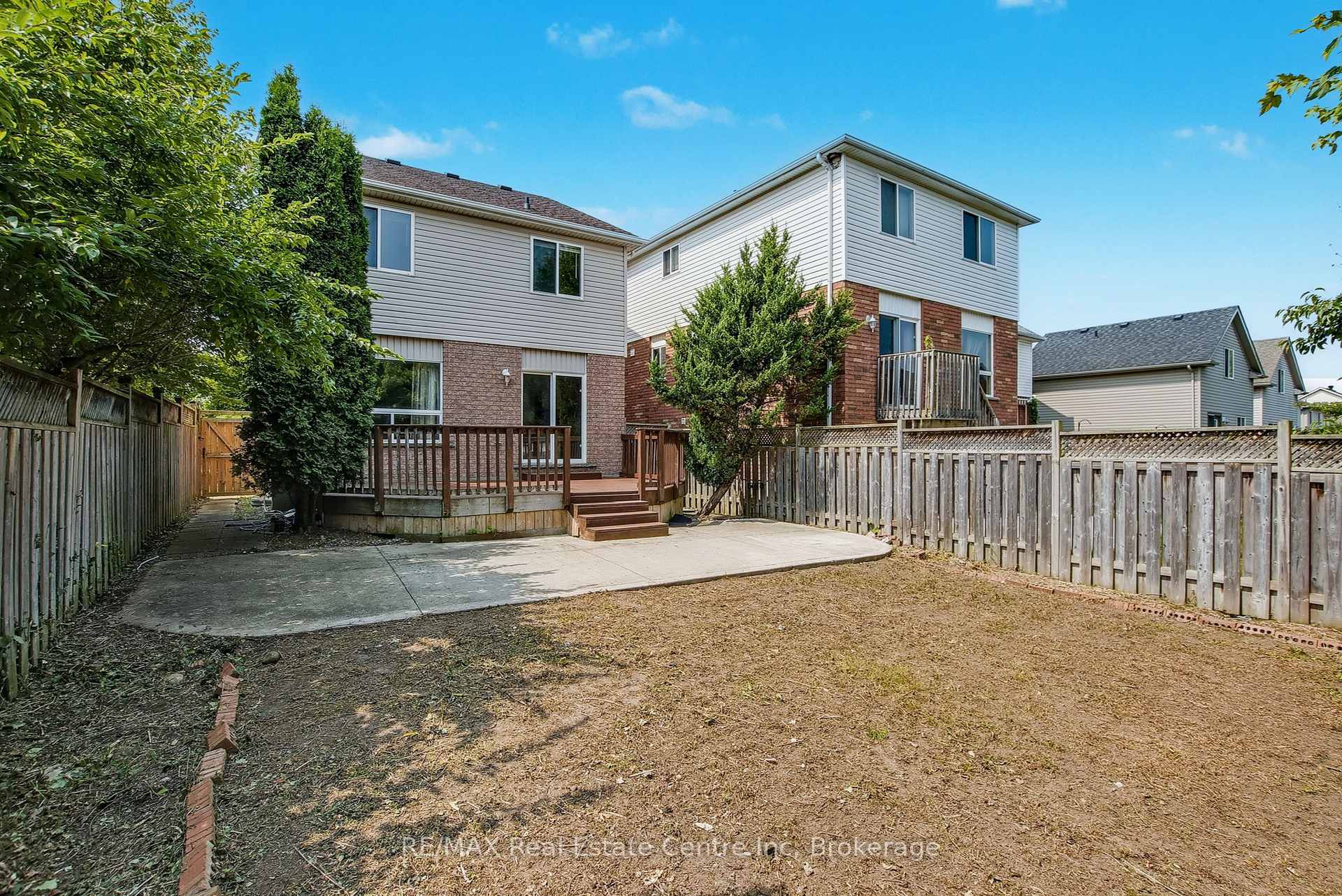 Photo 43 of 46 Sinclair Street S, Guelph, Pineridge/Westminster Woods — HOMEH