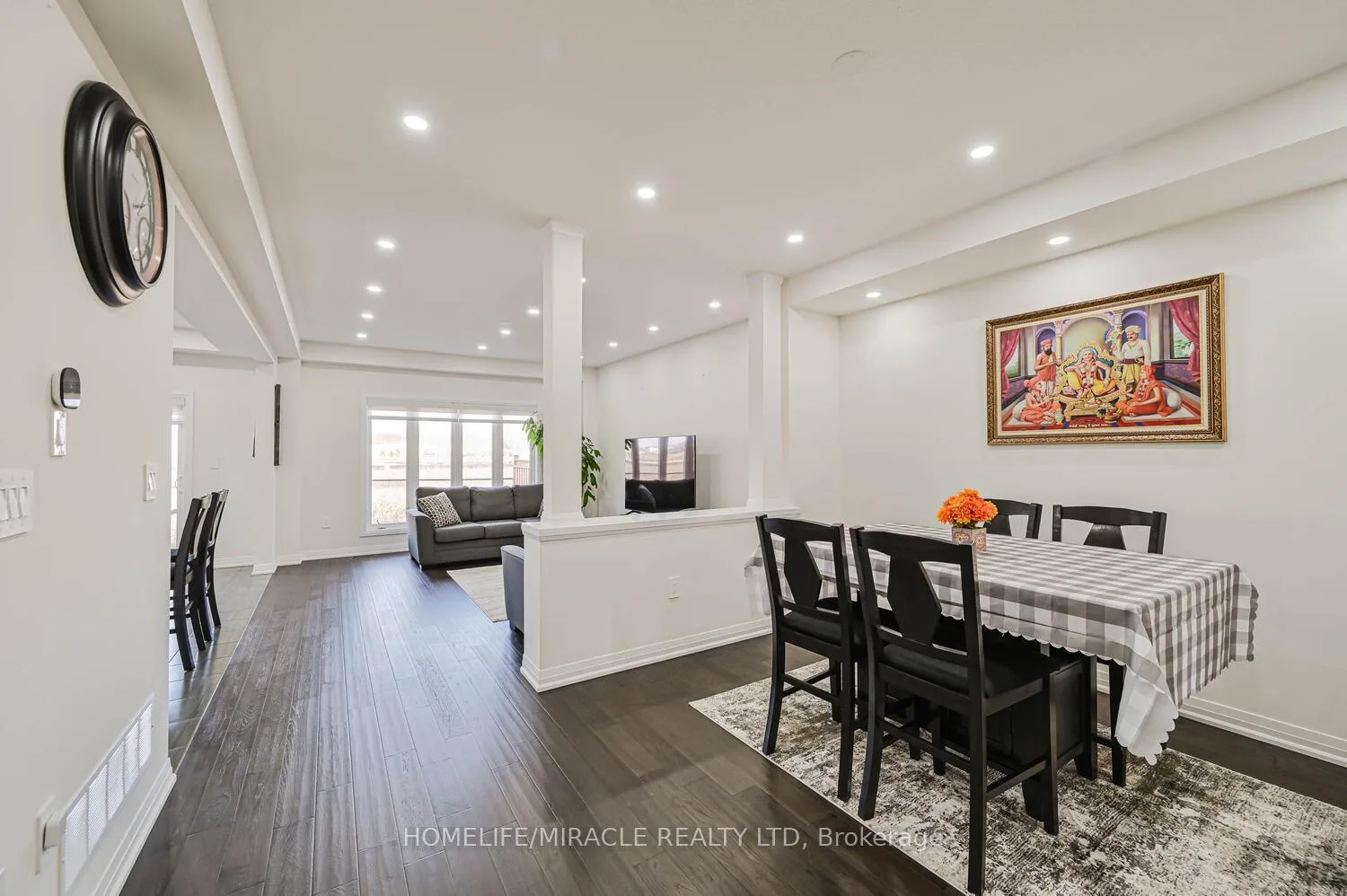 Photo 6 of 160 Cittadella Boulevard, Hamilton, Rural Glanbrook — HOMEH